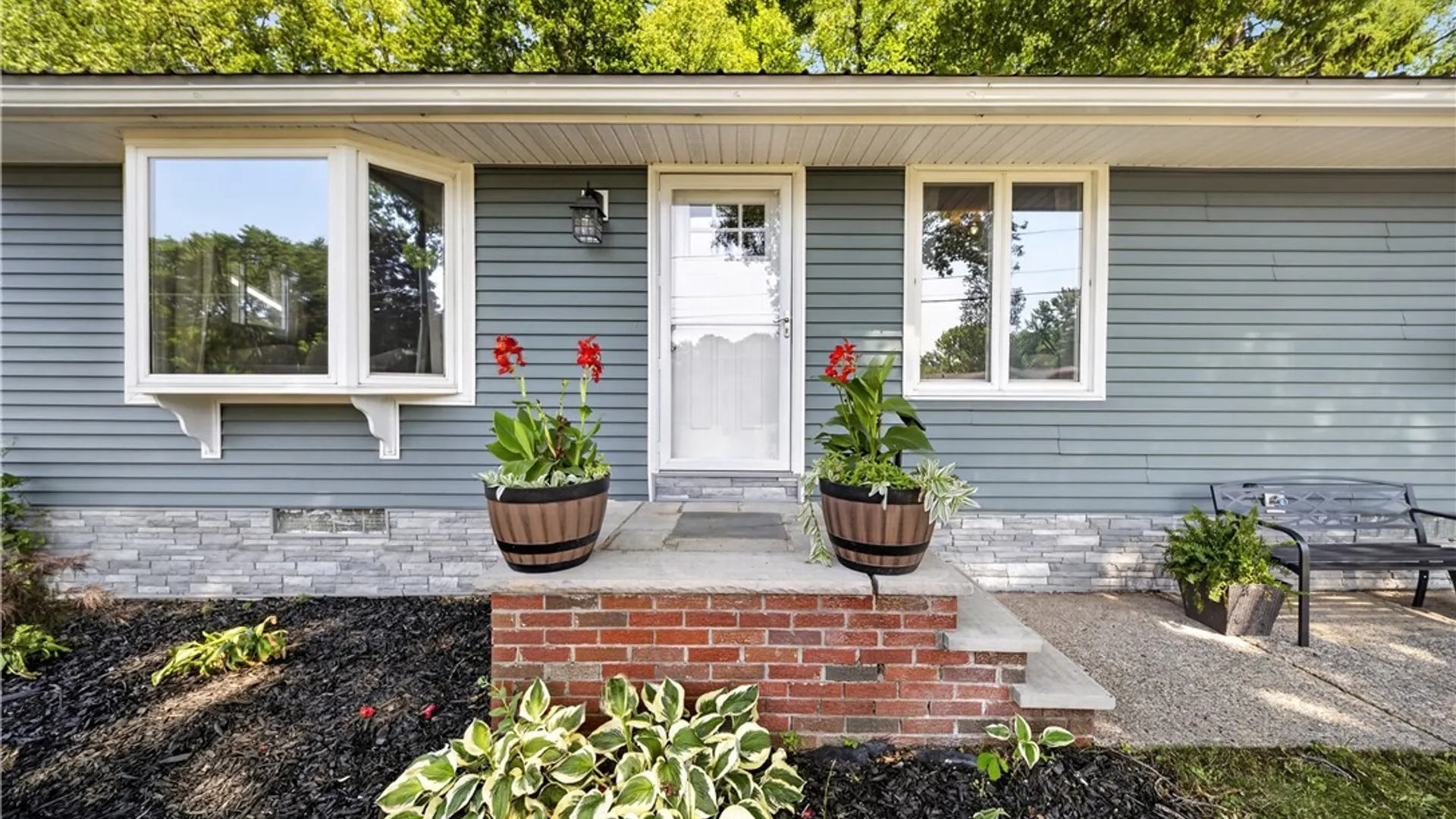 Property at 7422 Rosewood Cir, Cicero, NY 13212 4