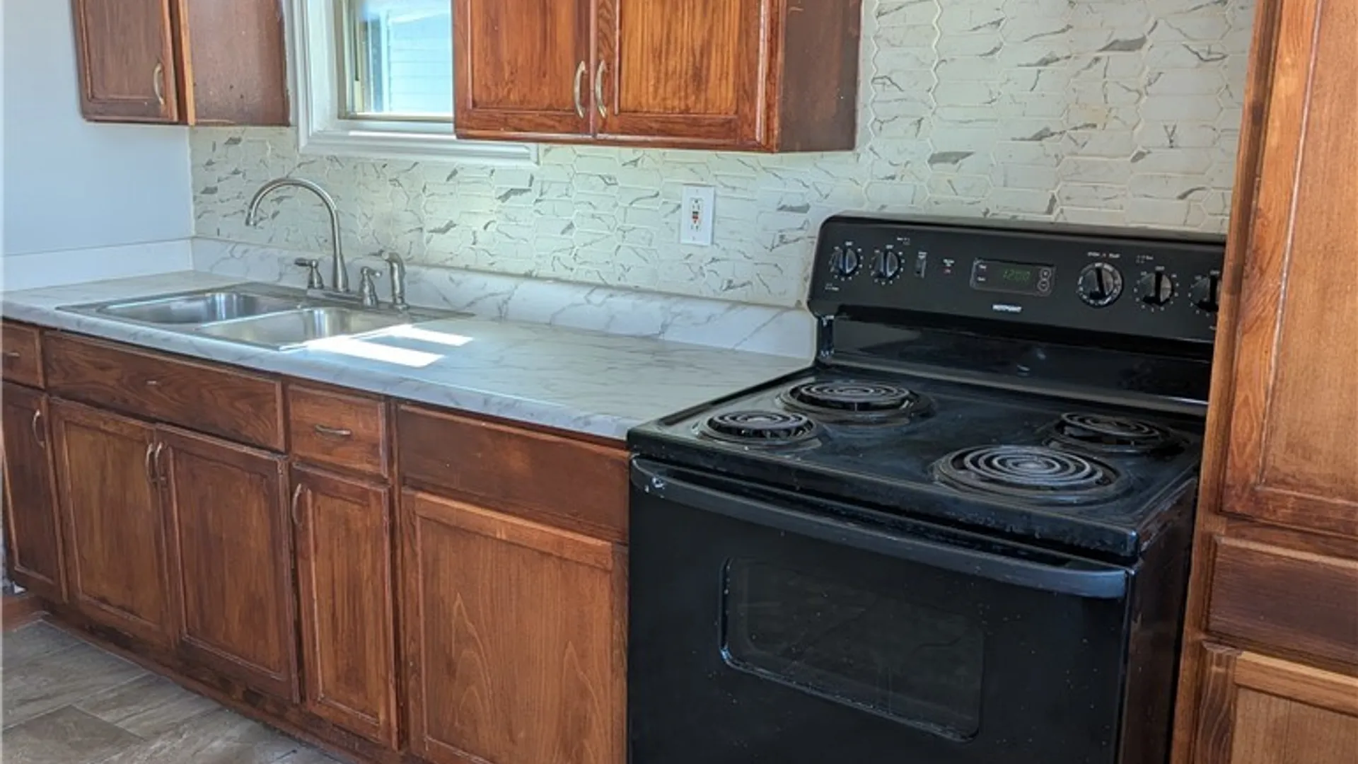 Property at 3248 Dudley Avenue, Niagara Falls, NY 14303 5