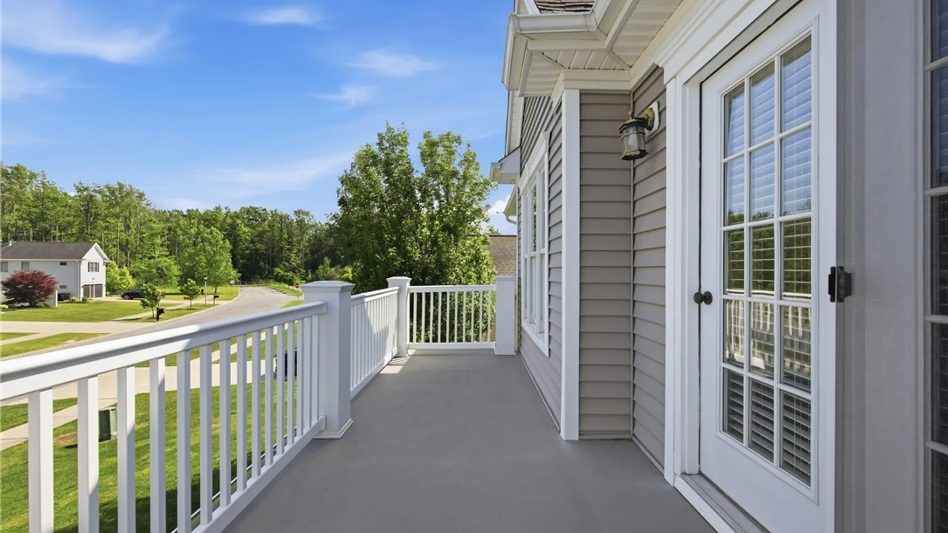 Property at 6 Parliament Lane, Lancaster, NY 14086 23