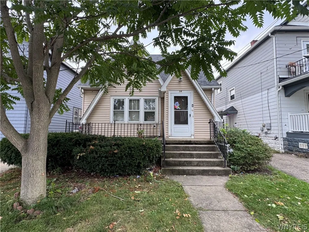 Property at 34 Sunset Street, Buffalo, NY 14207