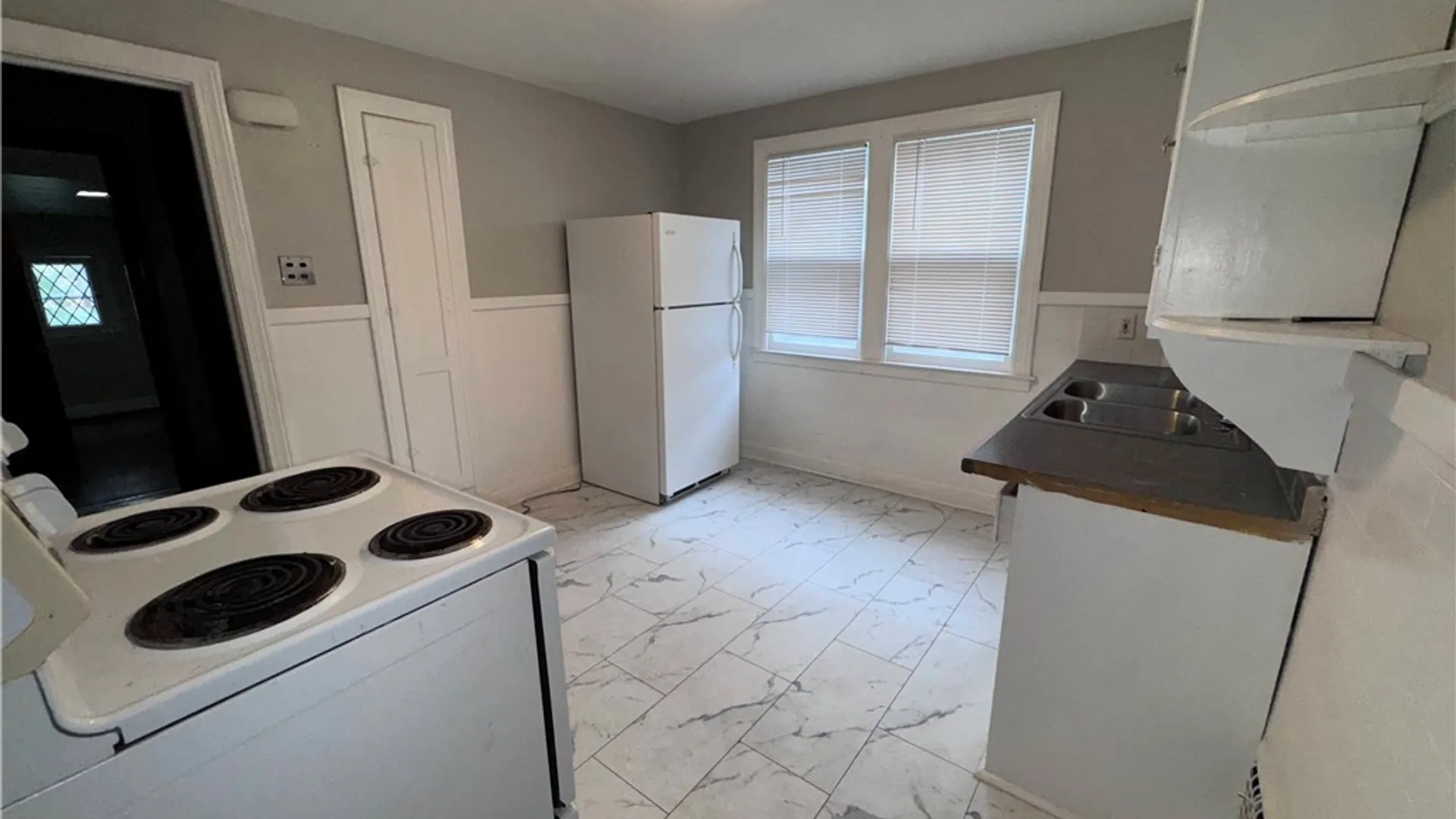 Property at 34 Sunset Street, Buffalo, NY 14207 3
