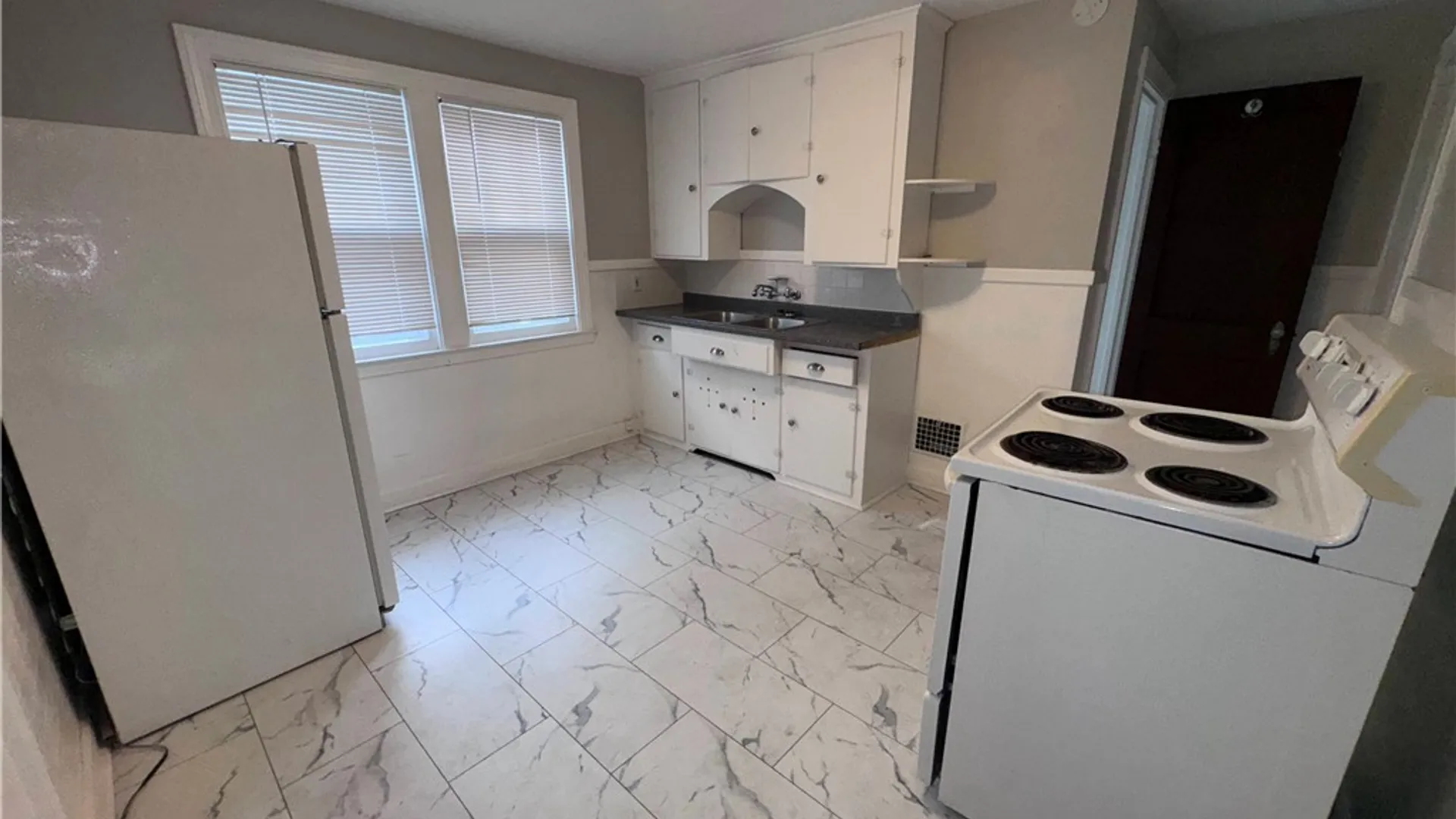 Property at 34 Sunset Street, Buffalo, NY 14207 4