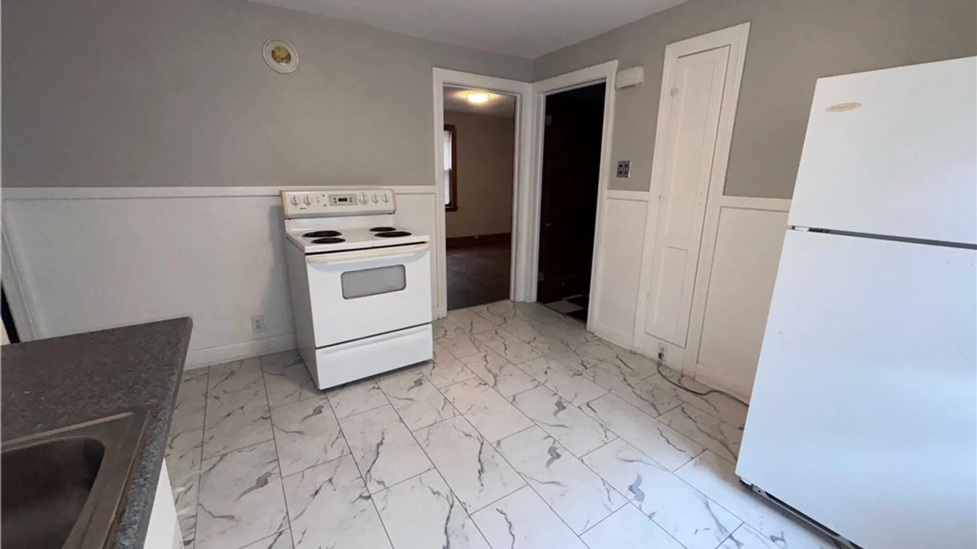 Property at 34 Sunset Street, Buffalo, NY 14207 5