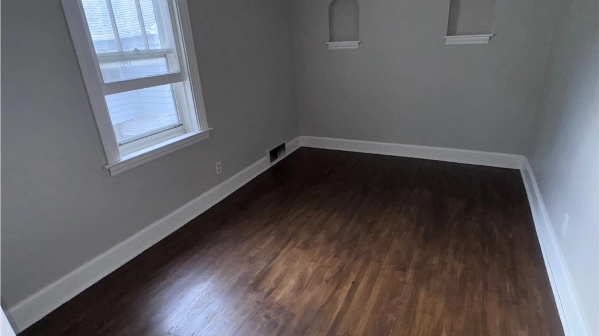 Property at 34 Sunset Street, Buffalo, NY 14207 9