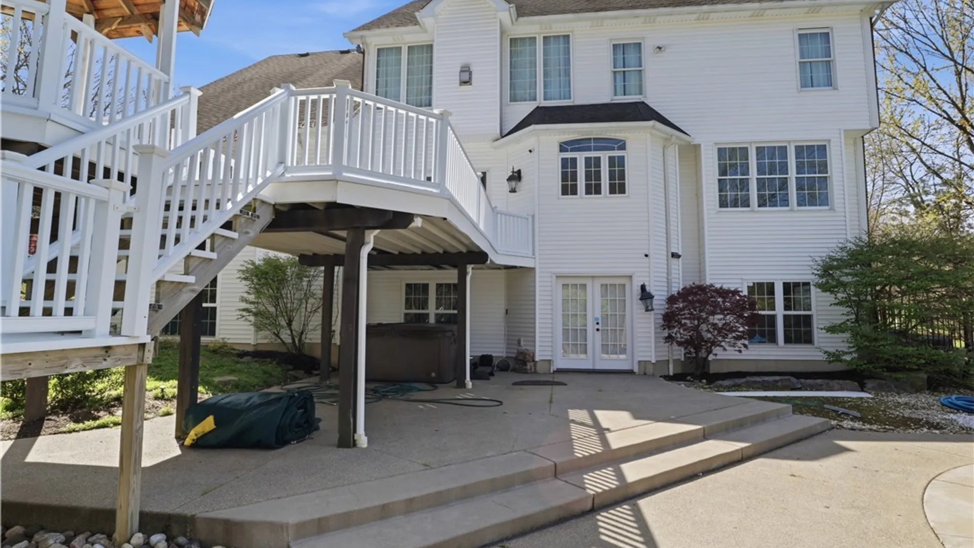 Property at 16 Woodstream, Orchard Park, NY 14127 42