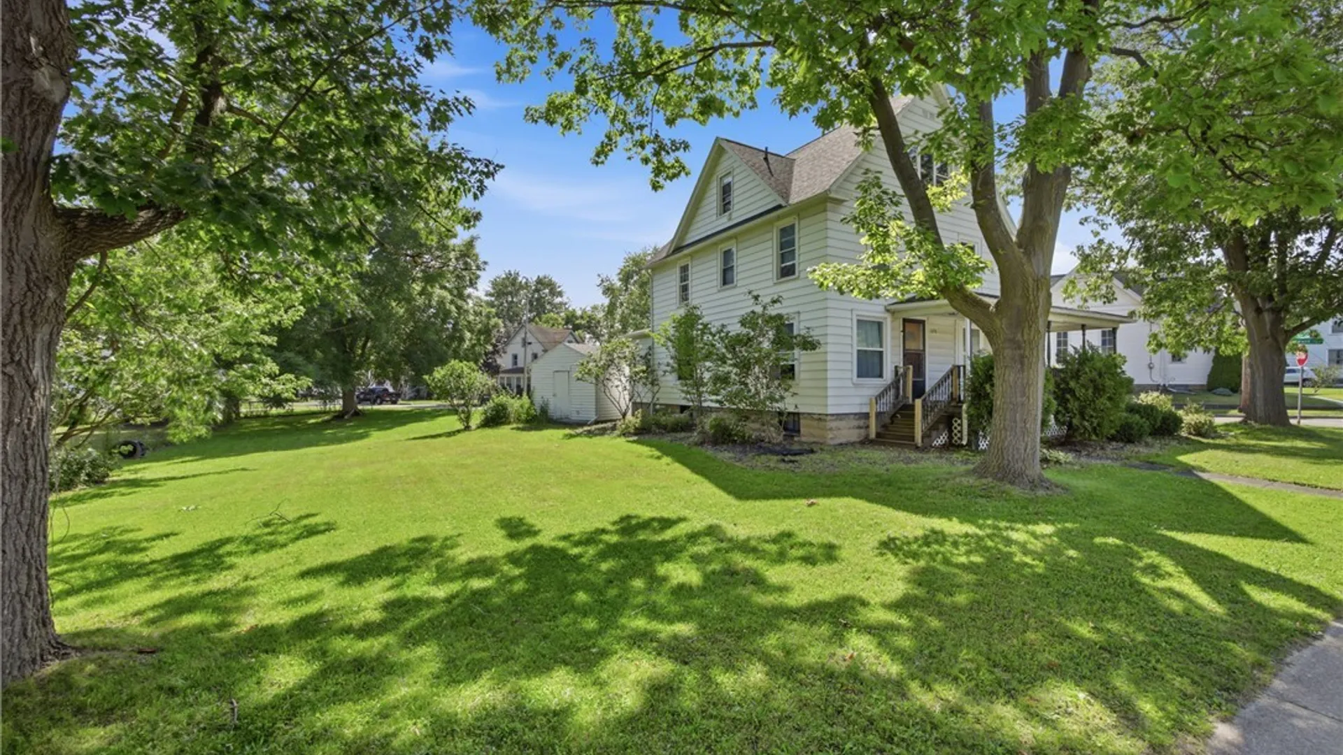 Property at 520 Ellicott Street, Batavia City, NY 14020 38