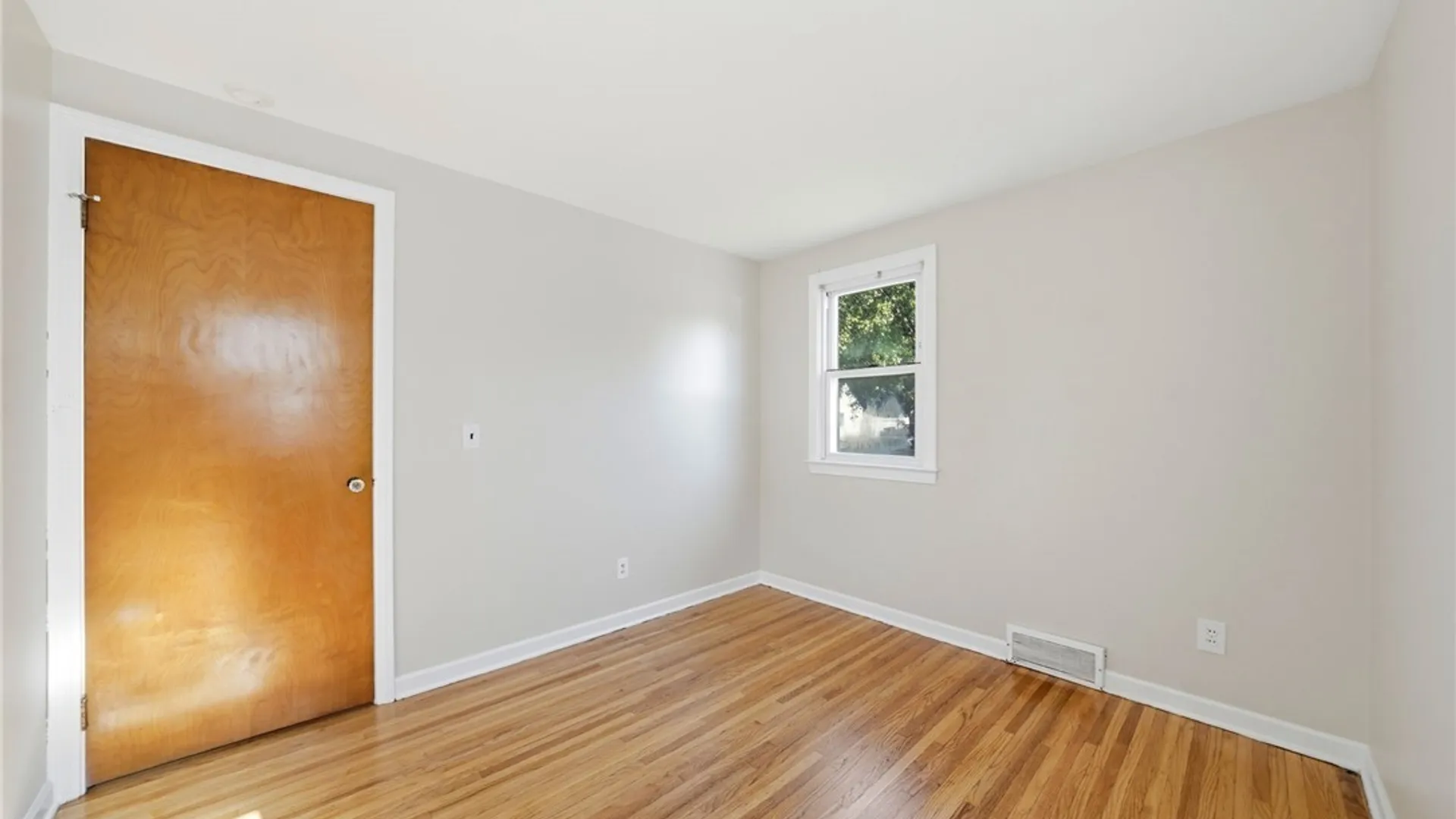 Property at 66 Cleveland Drive, Tonawanda, NY 14223 22