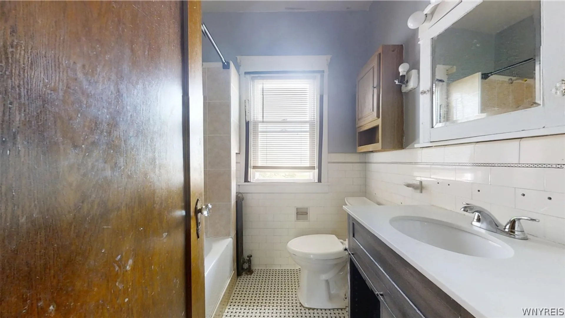 Property at 425 Johnson Street, Buffalo, NY 14211 12