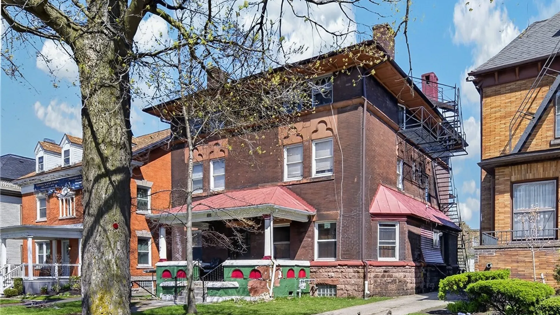 Property at 333 Elmwood Avenue, Buffalo, NY 14222 3