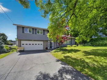 Property at 207 Eden Roc Circle, DeWitt, NY 13214