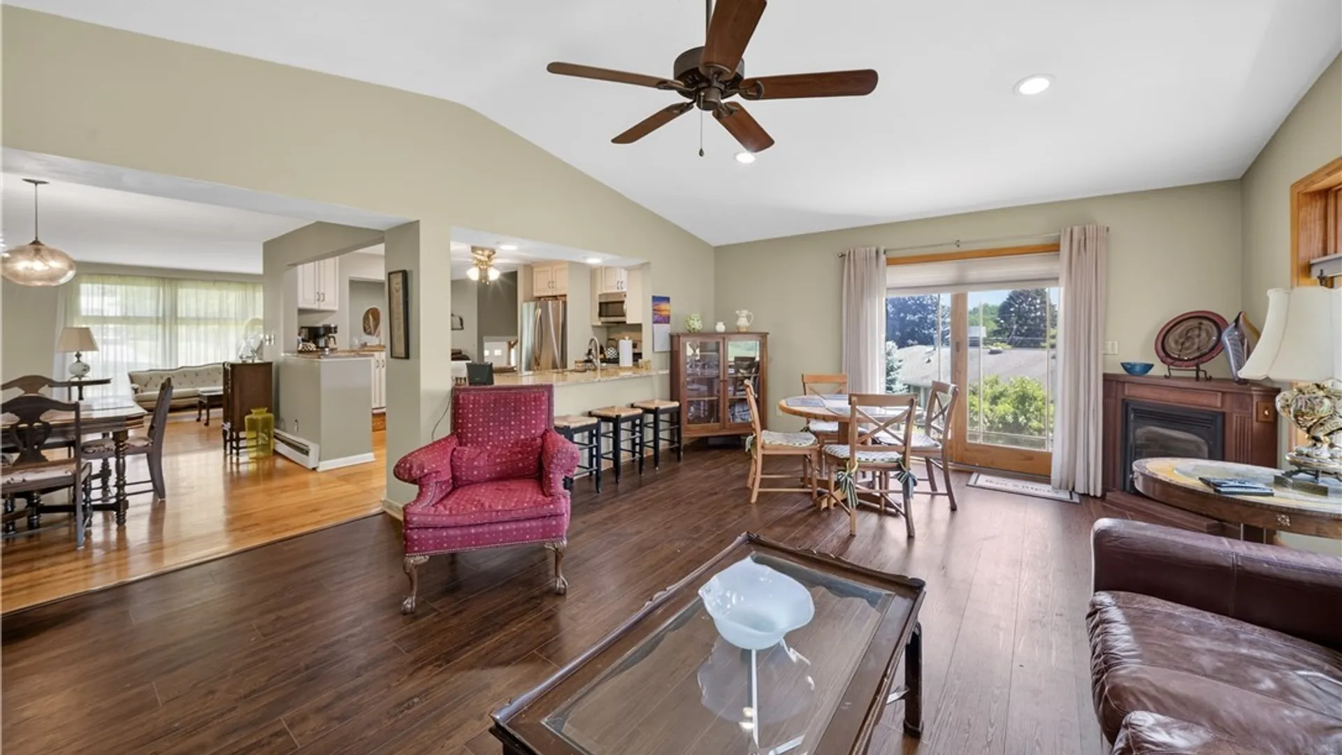 Property at 207 Eden Roc Circle, DeWitt, NY 13214 25