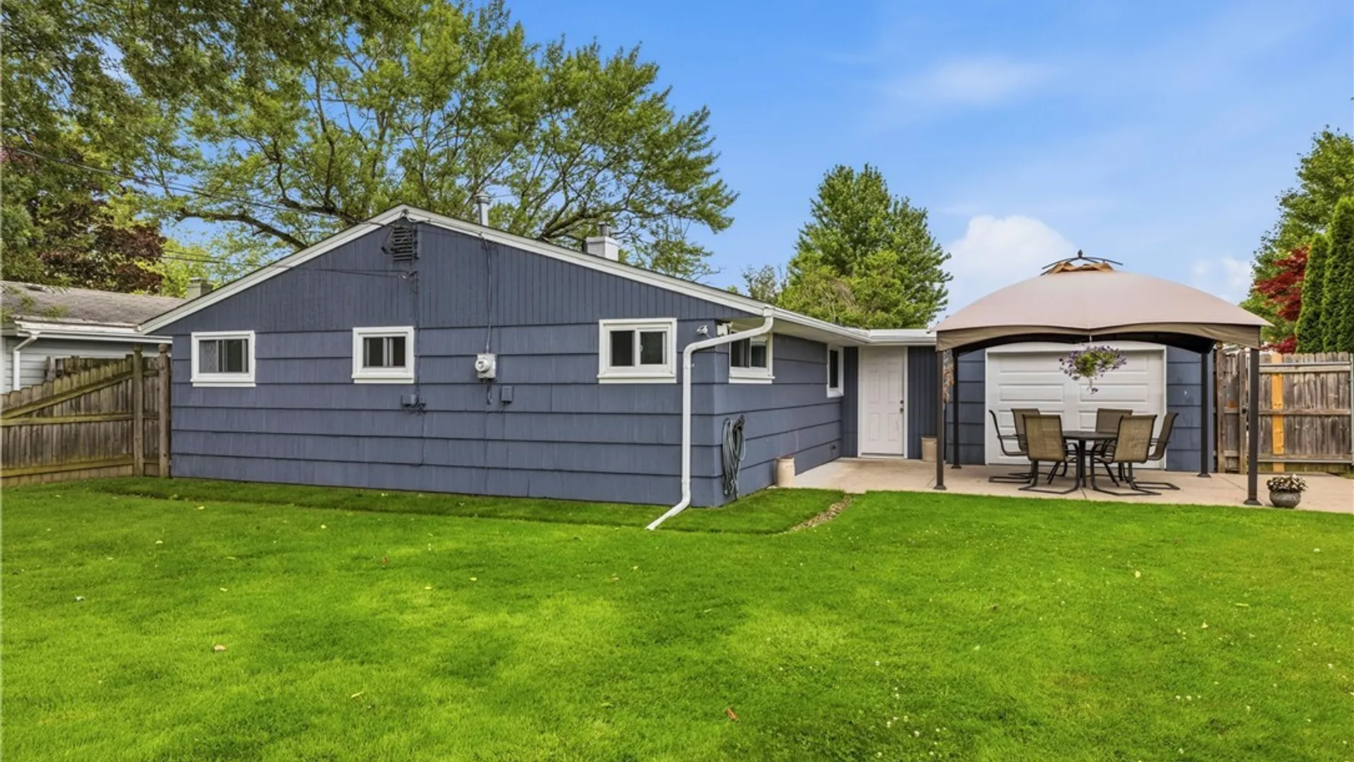Property at 131 Burnside Drive, Tonawanda, NY 14150 22
