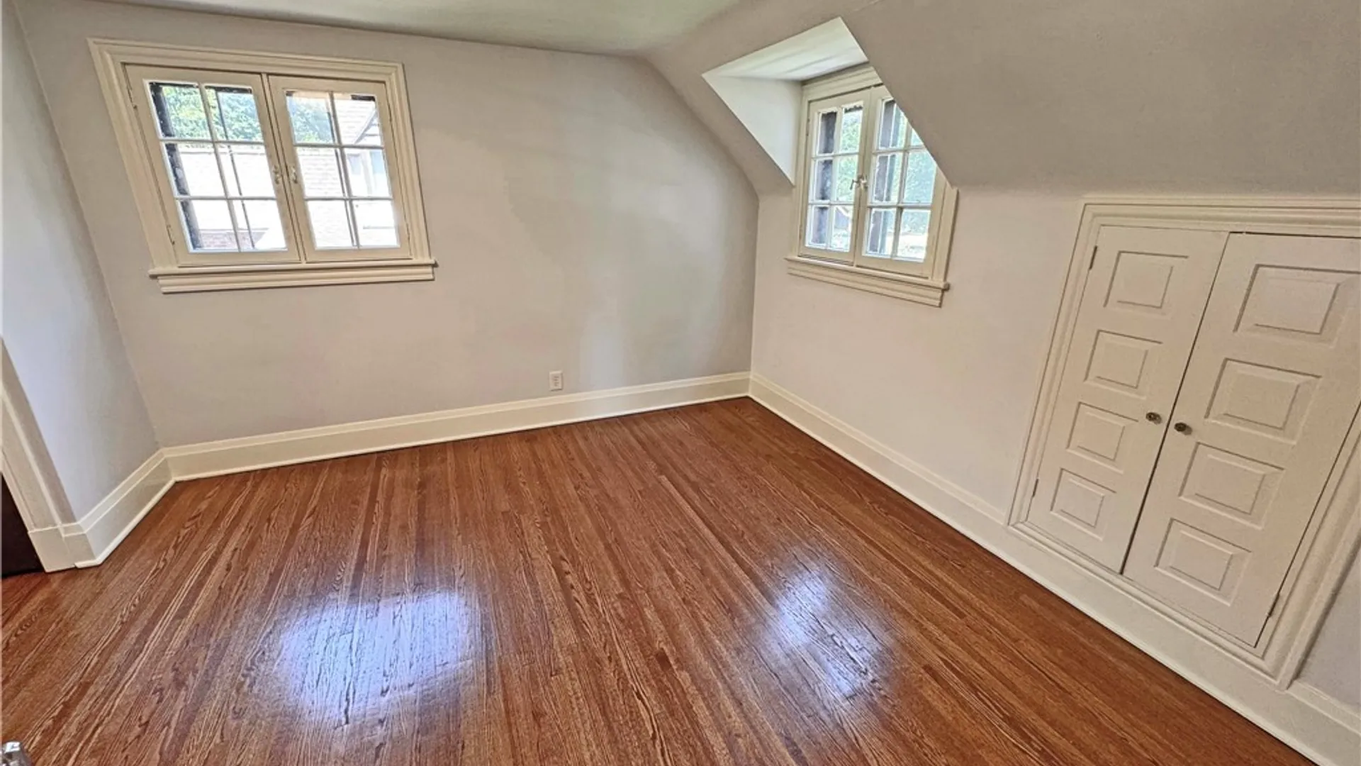 Property at 361 Hollywood Avenue, Brighton, NY 14618 23