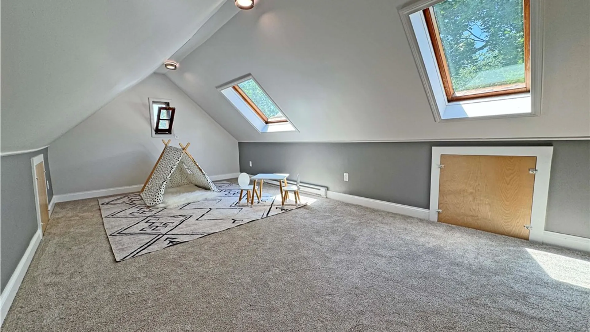 Property at 361 Hollywood Avenue, Brighton, NY 14618 35