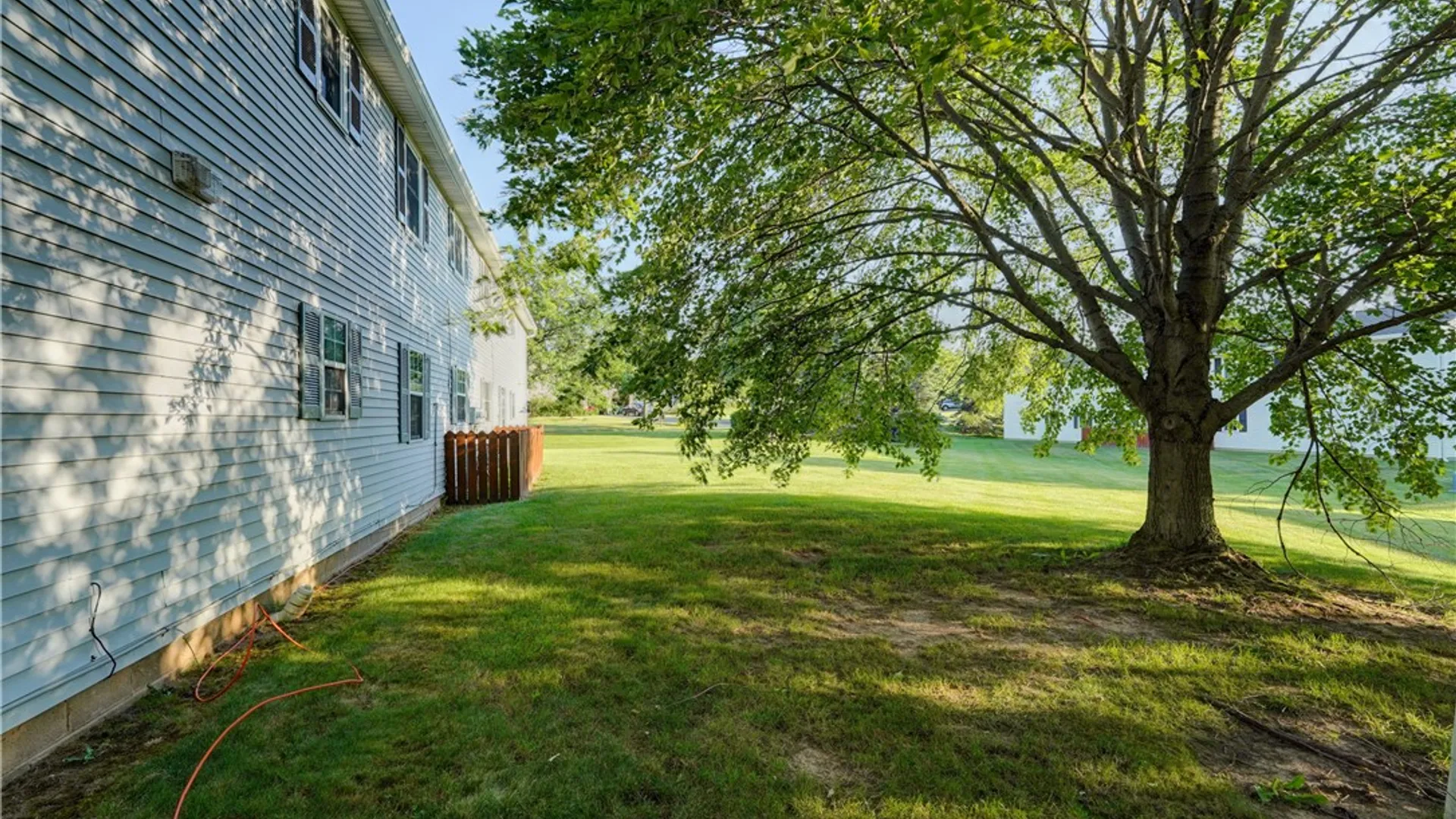 Property at 32 Chestnut Ct, Parma, NY 14468 25