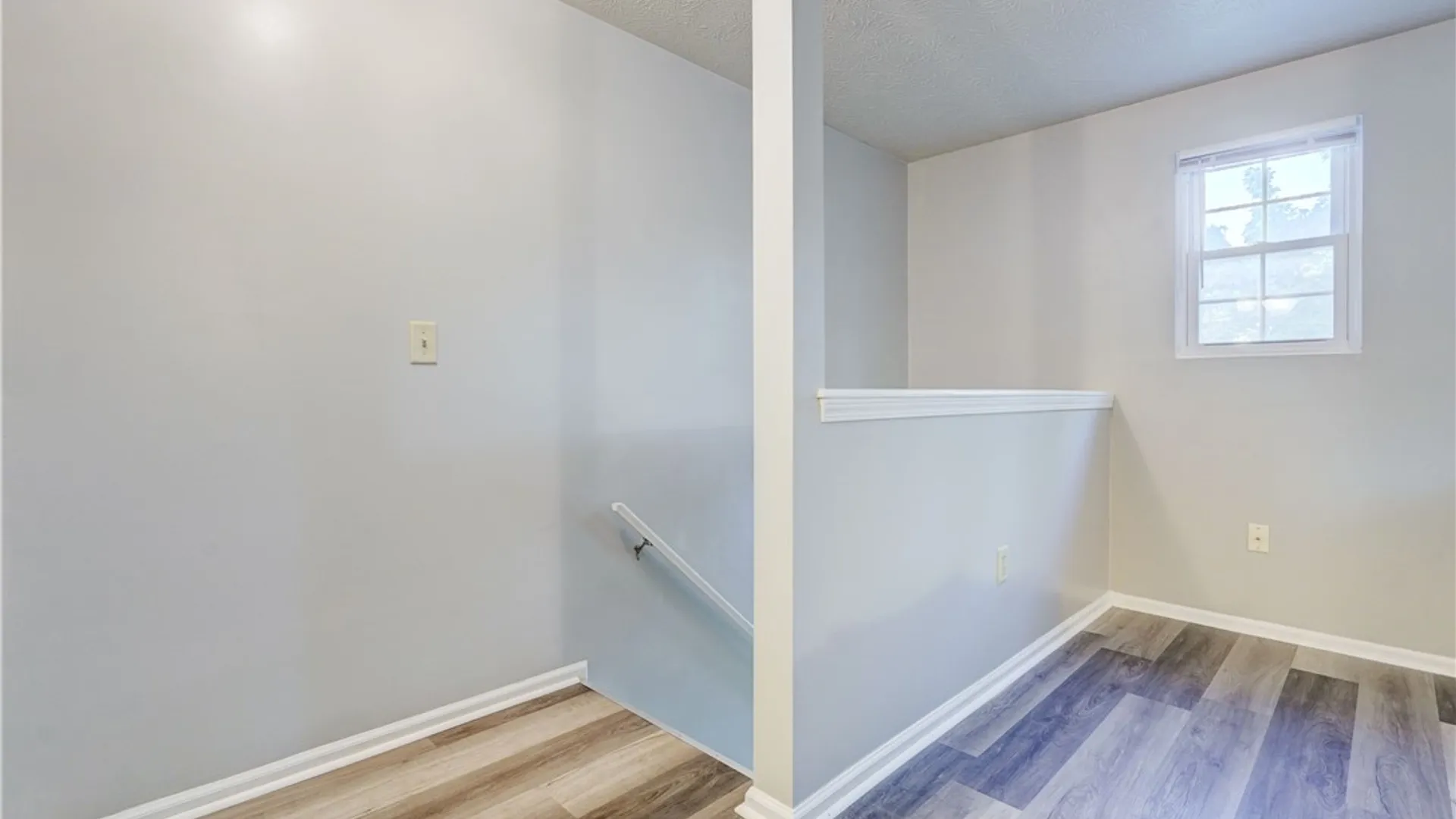 Property at 32 Chestnut Ct, Parma, NY 14468 4
