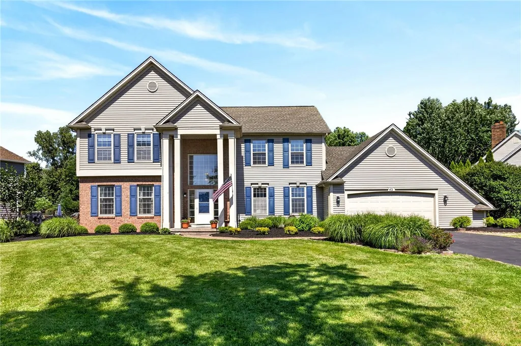 Property at 42 Cardogan Square, Penfield, NY 14625