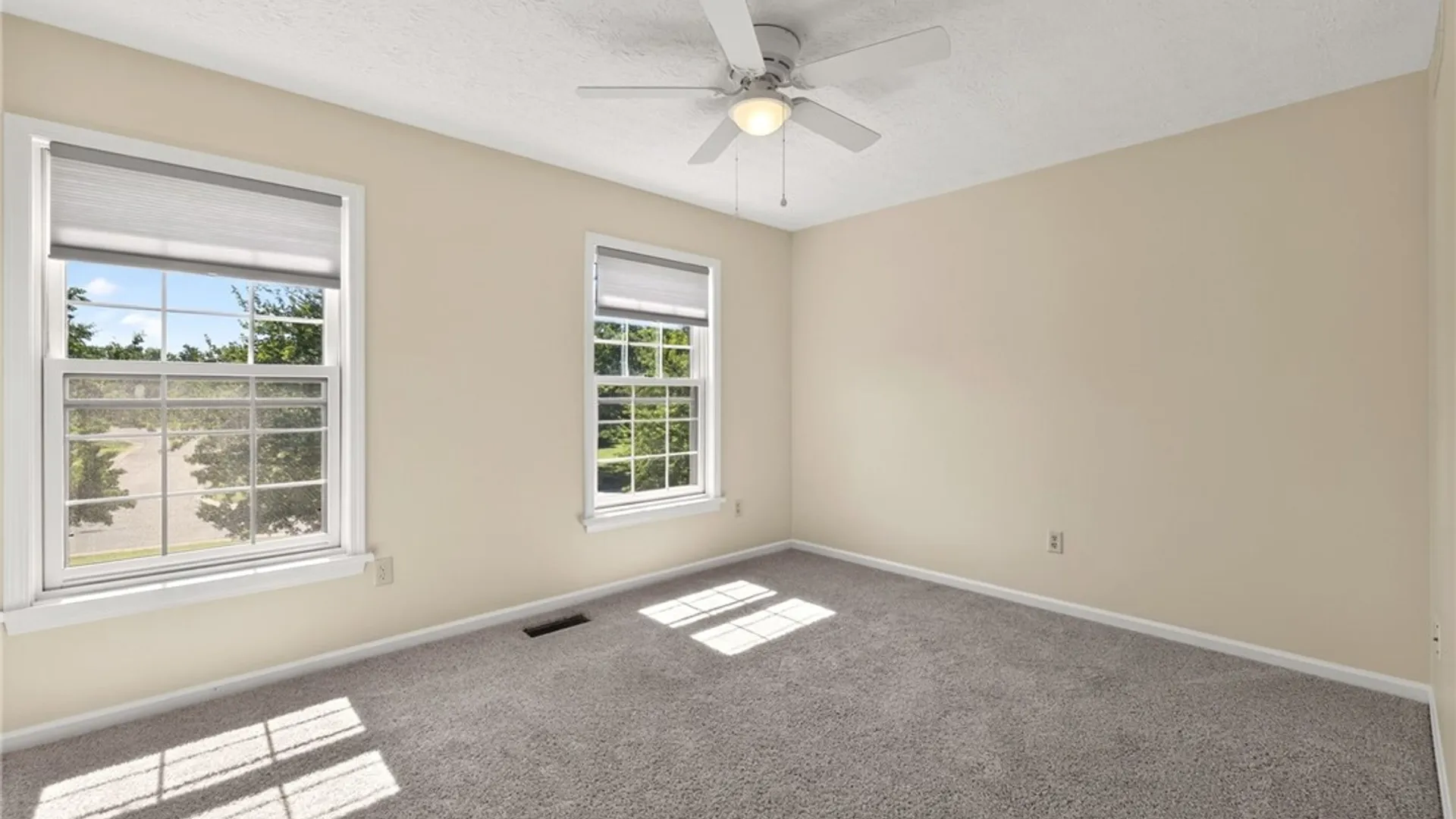 Property at 42 Cardogan Square, Penfield, NY 14625 26