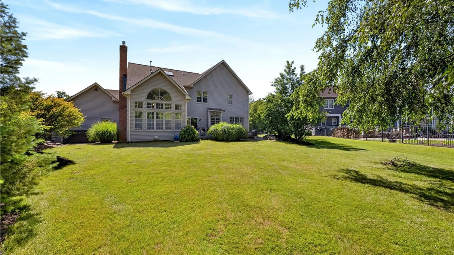 Property at 42 Cardogan Square, Penfield, NY 14625 34