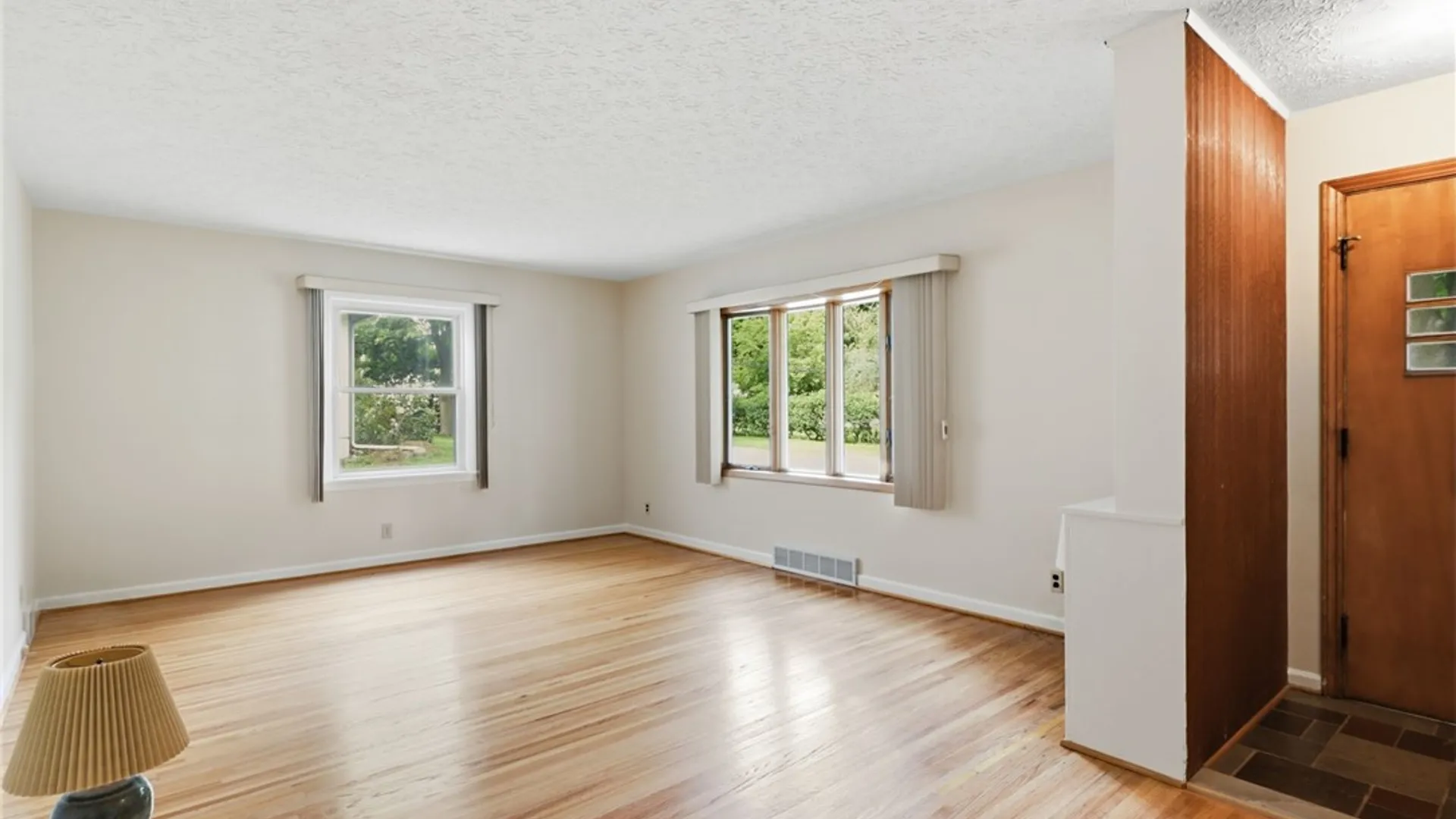 Property at 314 Roosevelt Road, East Rochester, NY 14445 4