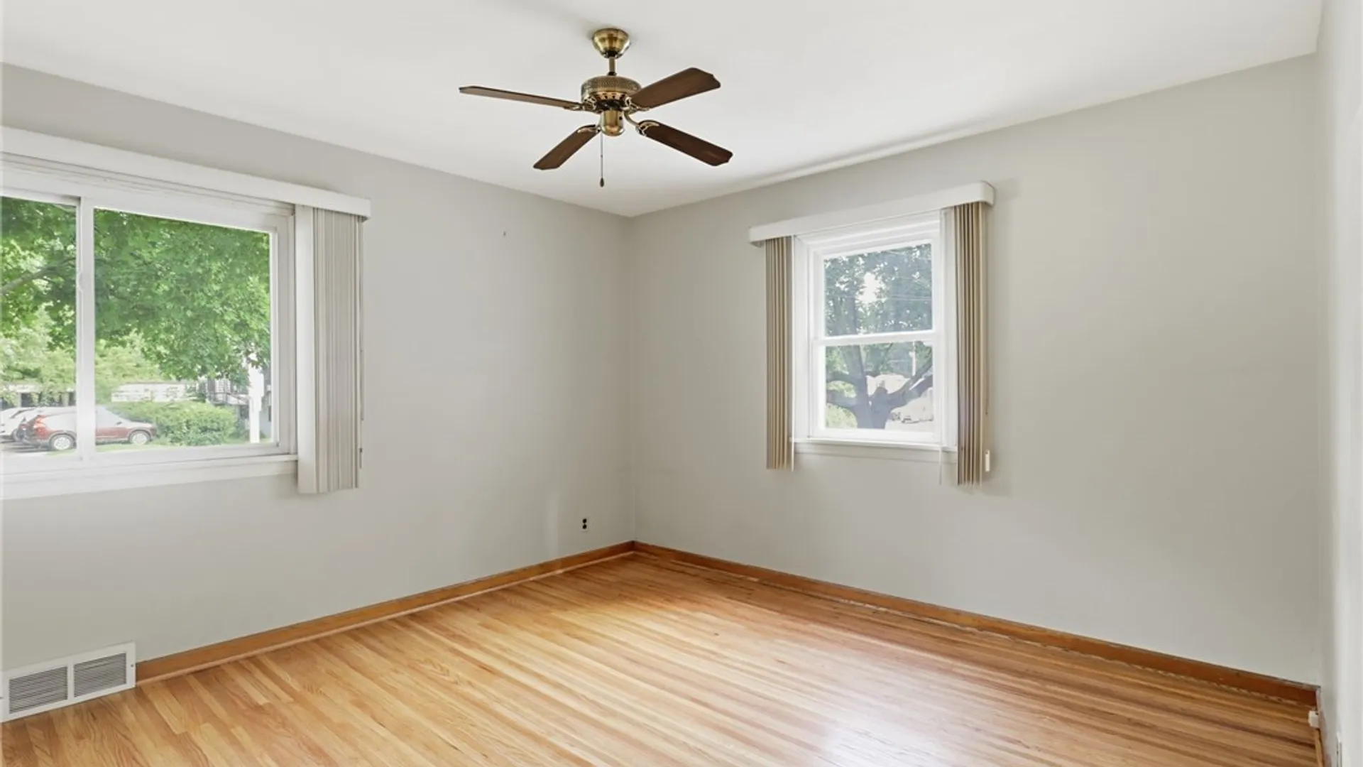 Property at 314 Roosevelt Road, East Rochester, NY 14445 10