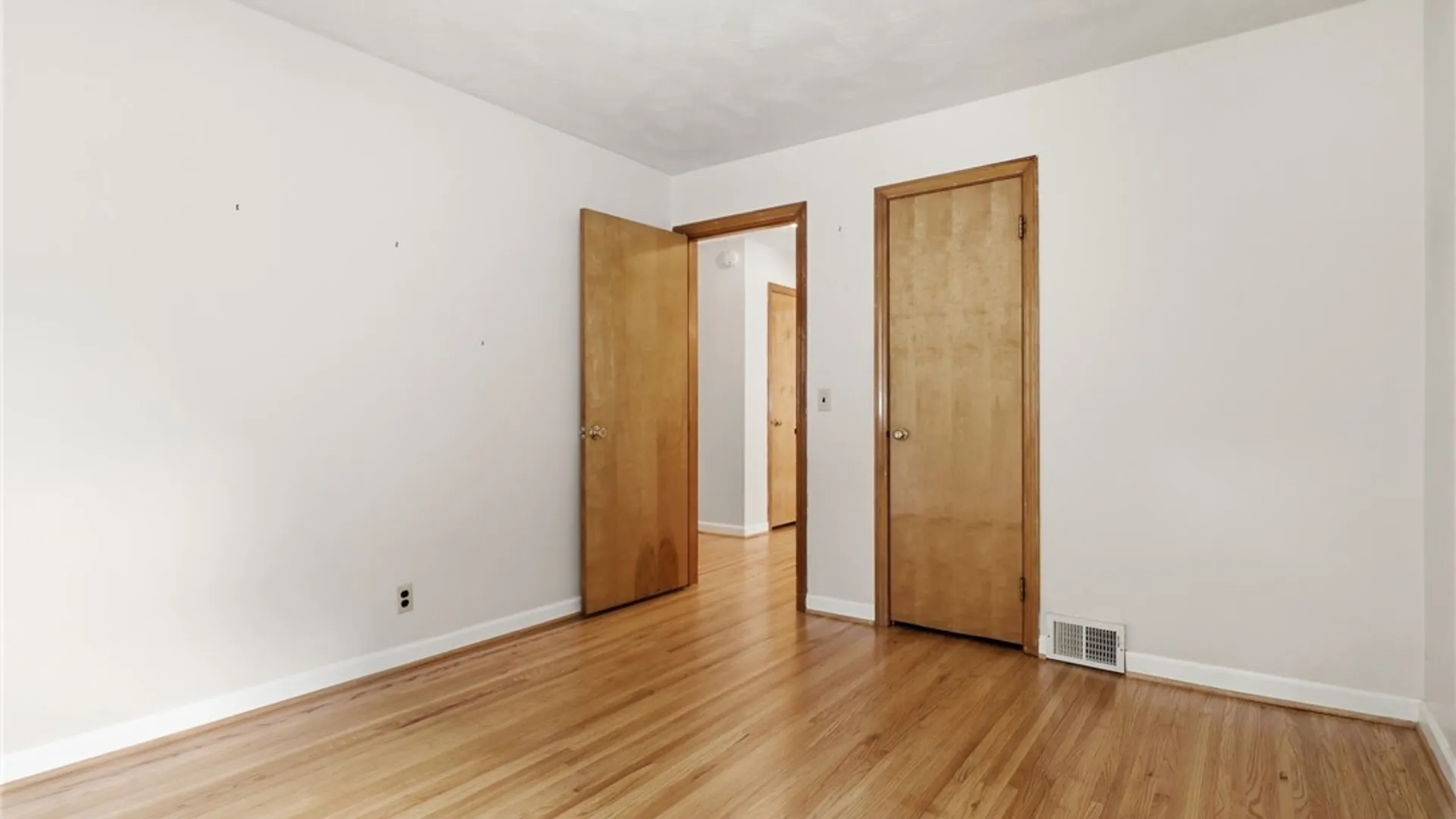 Property at 314 Roosevelt Road, East Rochester, NY 14445 15