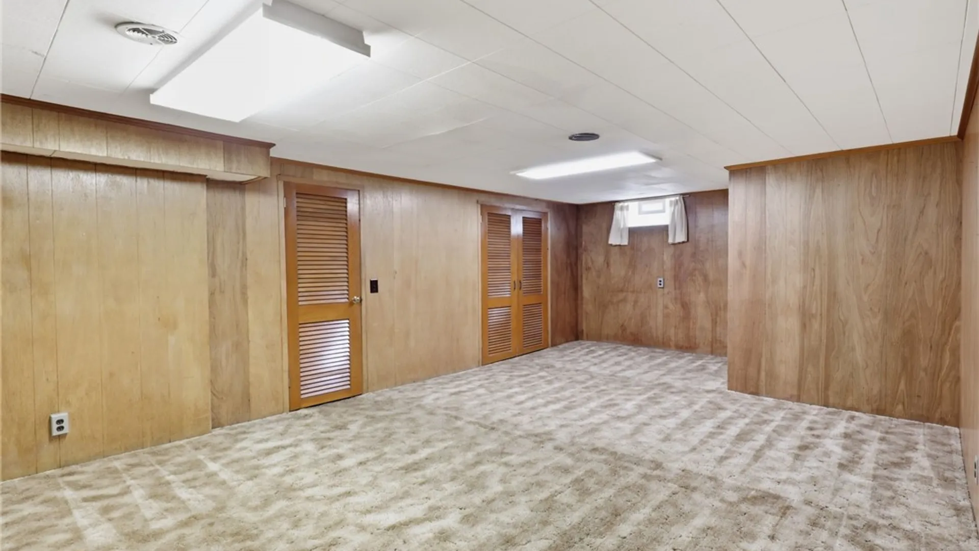 Property at 314 Roosevelt Road, East Rochester, NY 14445 21