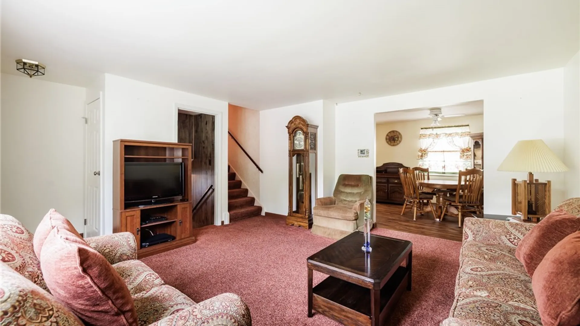 Property at 7 Village Trail, Ogden, NY 14559 3