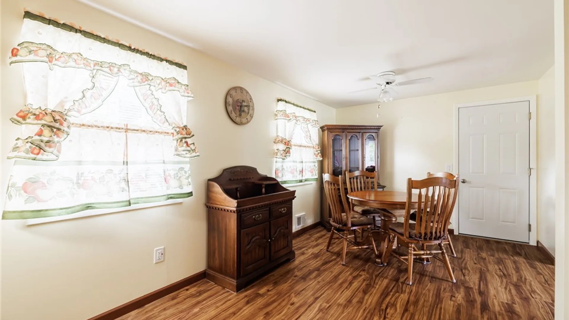 Property at 7 Village Trail, Ogden, NY 14559 8