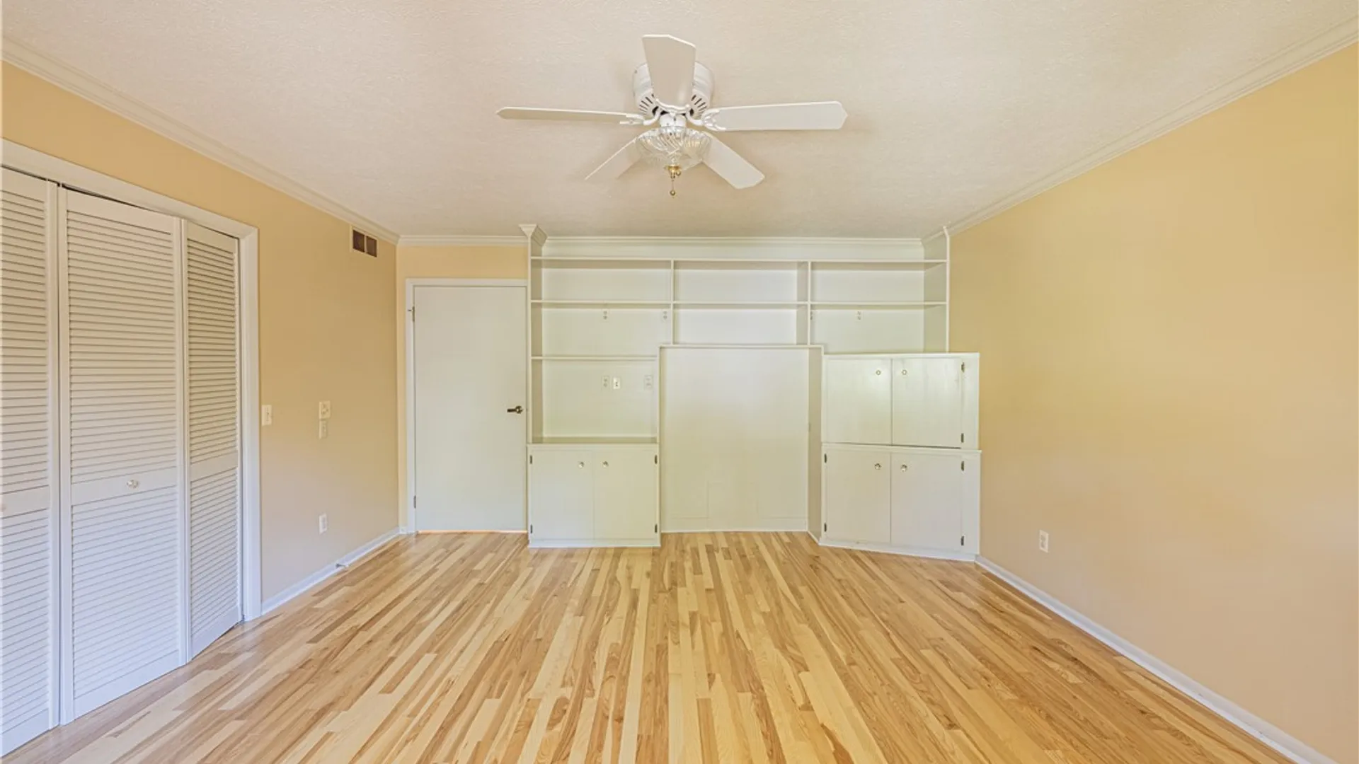 Property at 21 Woodbury Way, Perinton, NY 14450 18