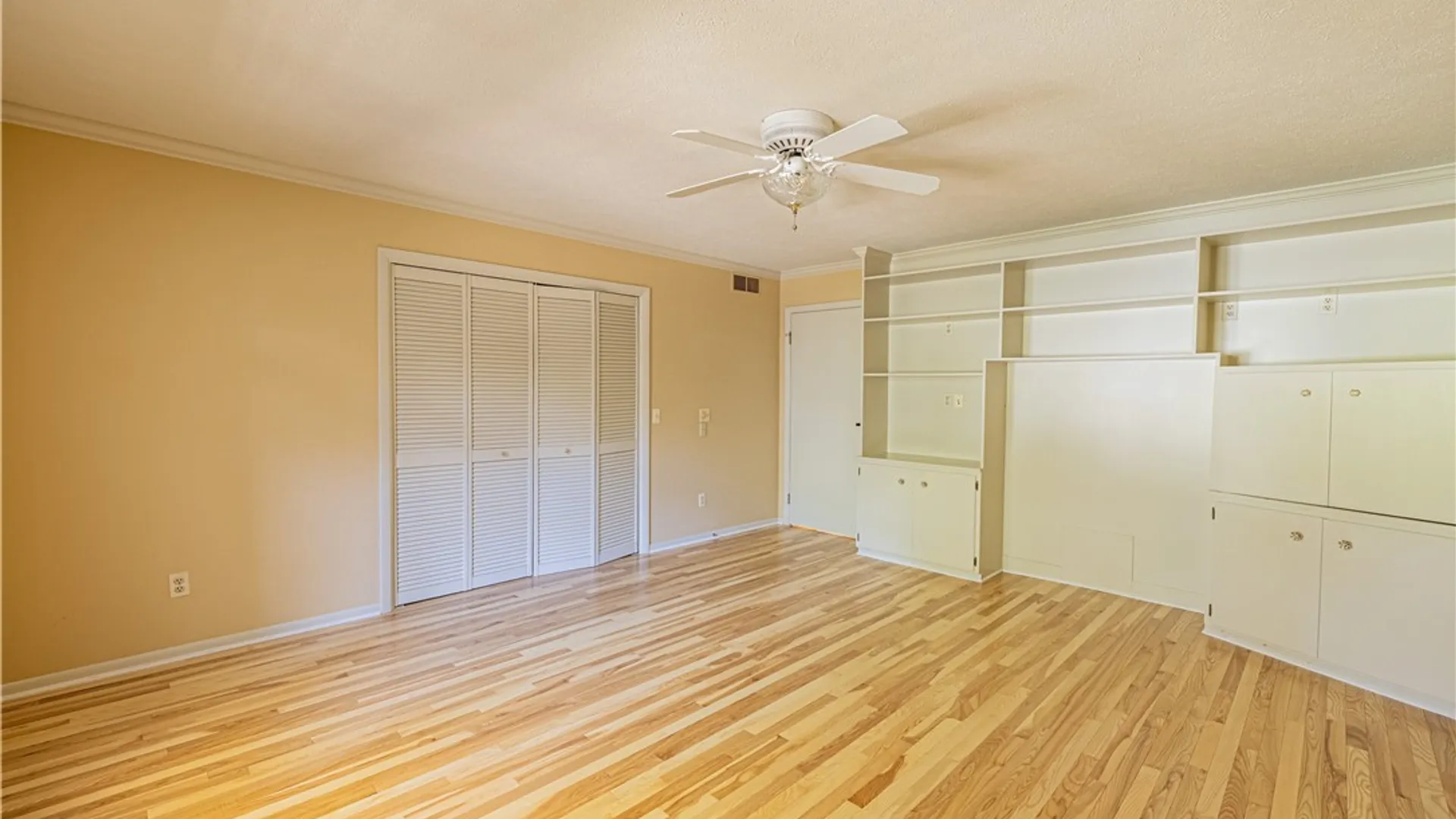 Property at 21 Woodbury Way, Perinton, NY 14450 19