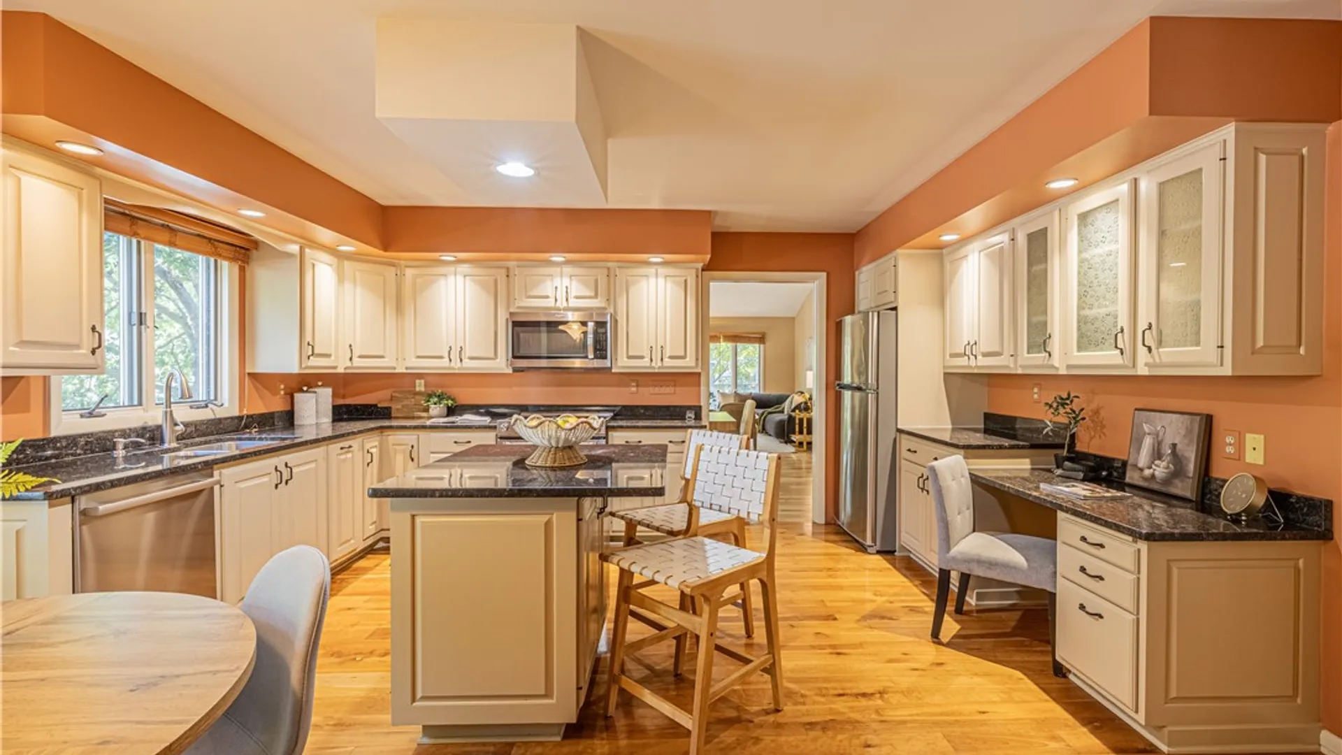 Property at 21 Woodbury Way, Perinton, NY 14450 3