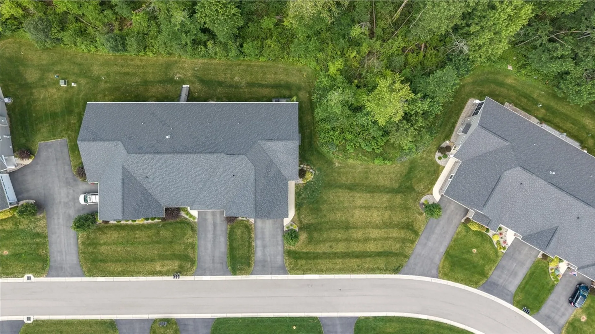 Property at 933 Pathway Lane, Webster, NY 14580 3