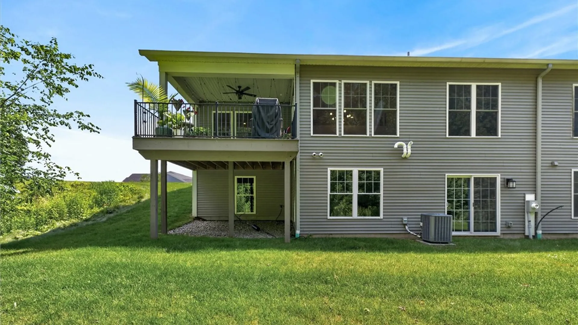 Property at 933 Pathway Lane, Webster, NY 14580 45