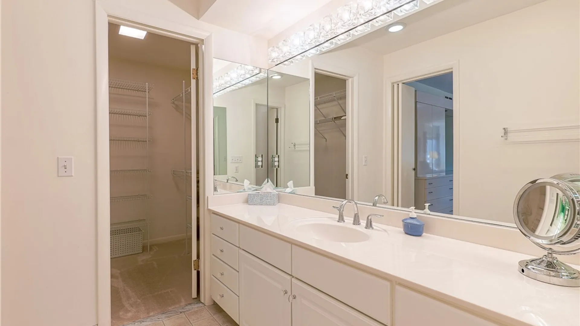 Property at 20 Greenwood Park, Pittsford, NY 14534 19