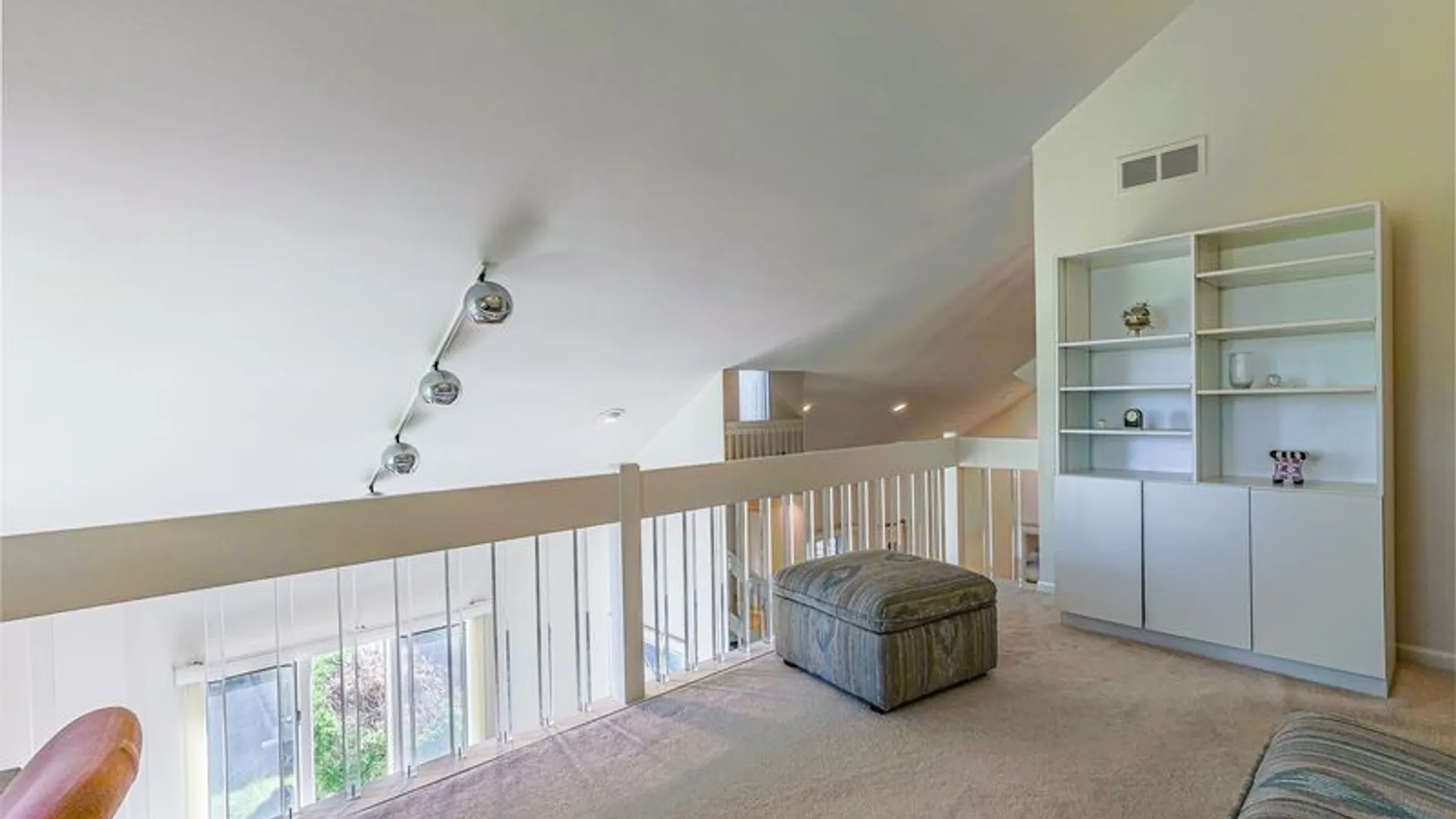 Property at 20 Greenwood Park, Pittsford, NY 14534 23
