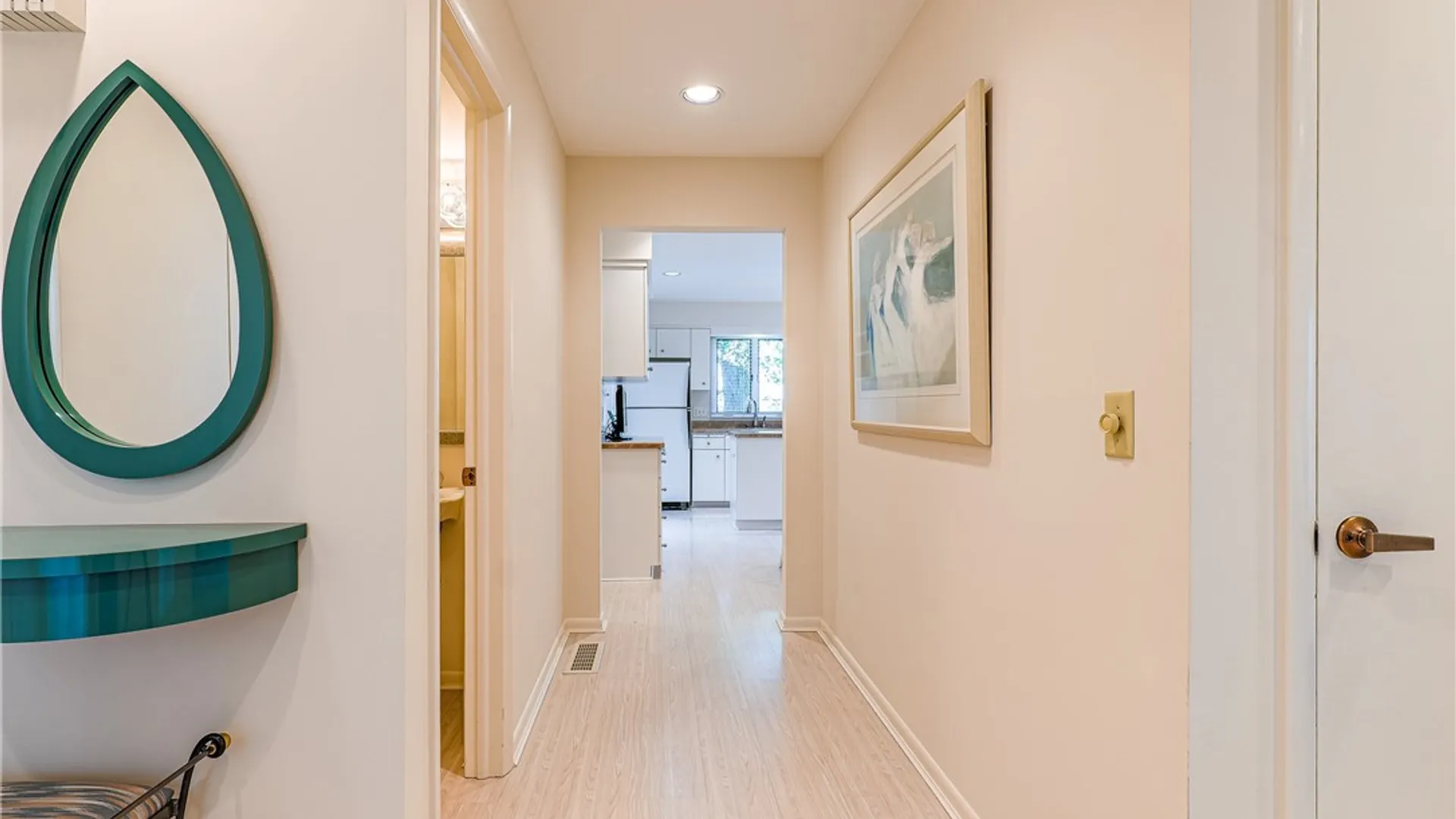 Property at 20 Greenwood Park, Pittsford, NY 14534 5