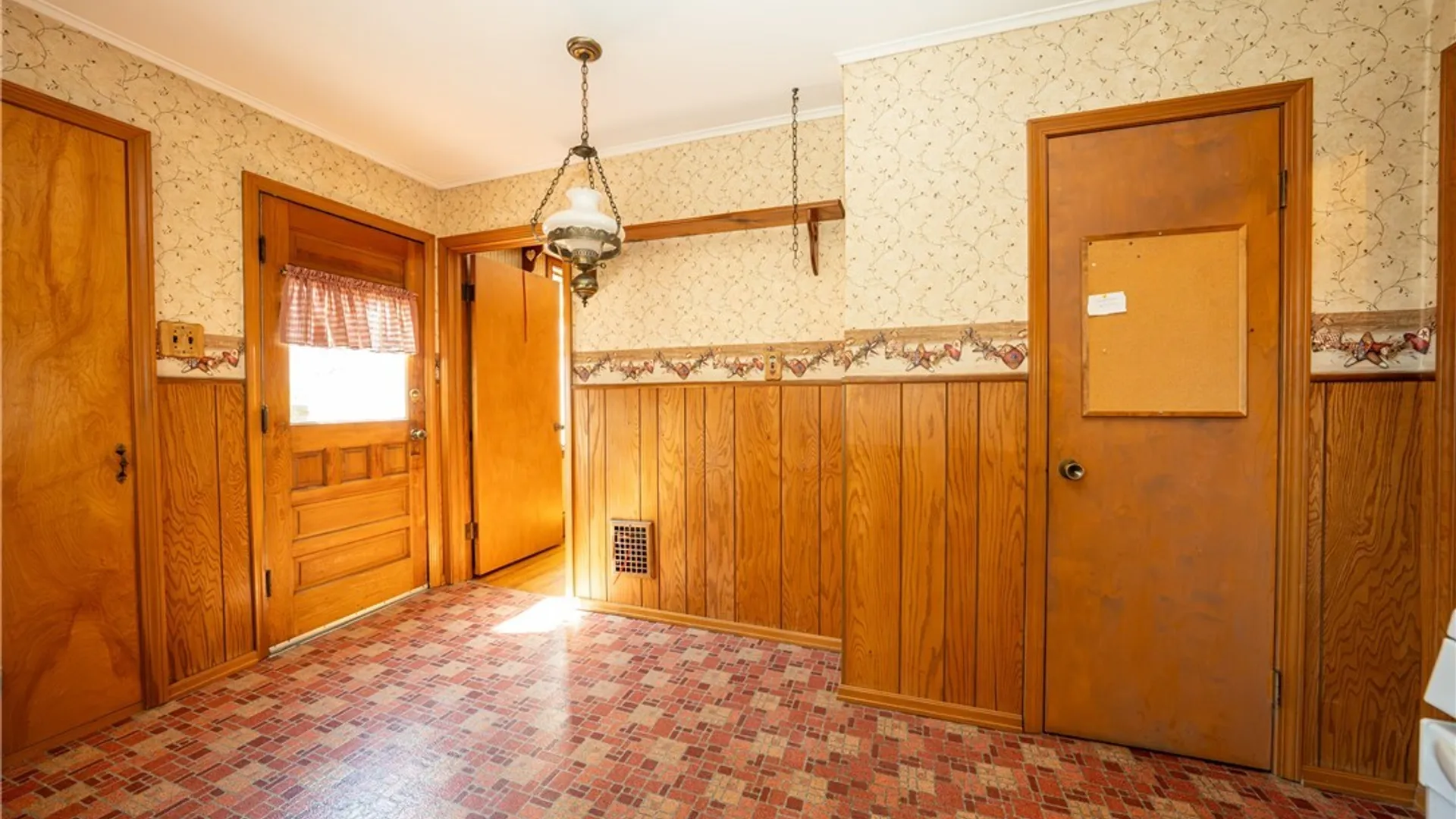 Property at 49 Edgewood Avenue, Buffalo, NY 14220 13