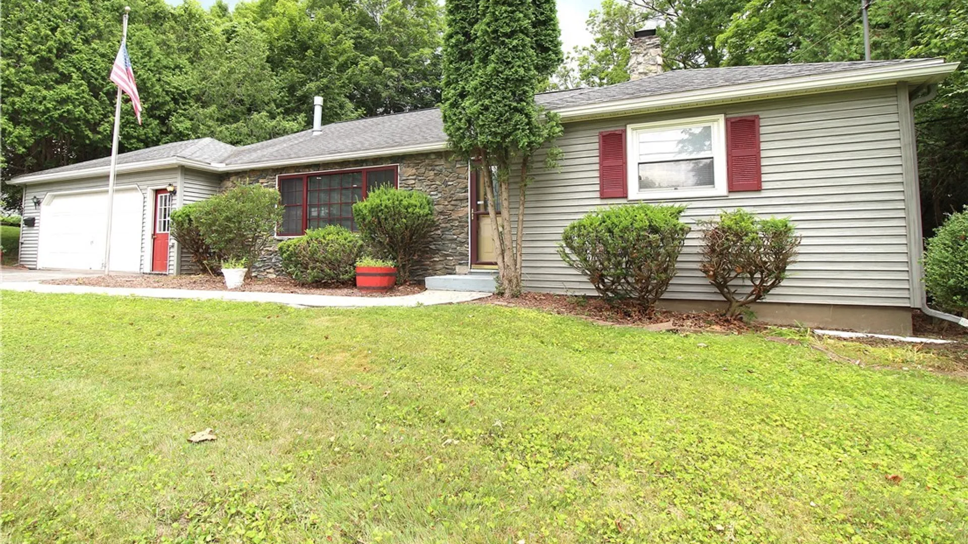 Property at 24 Forest Road, New Hartford, NY 13413 2