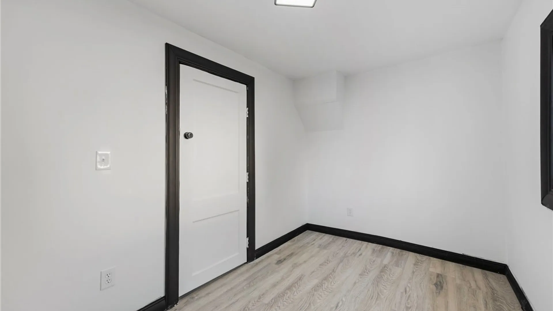 Property at 78 Appenheimer Avenue, Buffalo, NY 14214 15