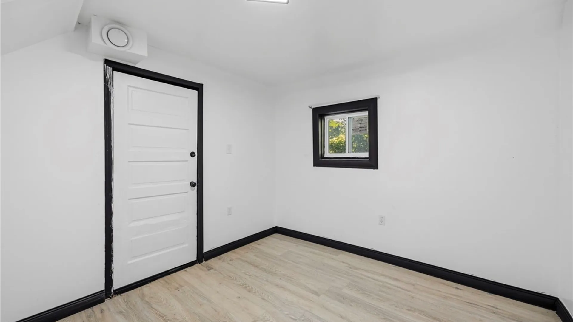 Property at 78 Appenheimer Avenue, Buffalo, NY 14214 16