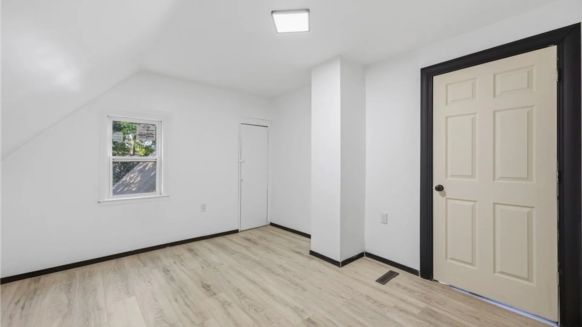 Property at 78 Appenheimer Avenue, Buffalo, NY 14214 28