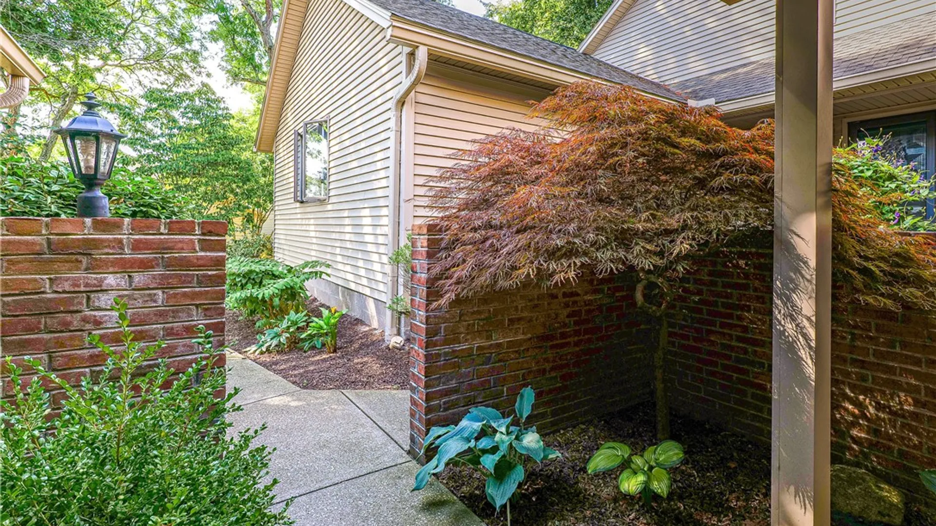 Property at 20 Greenwood Park, Pittsford, NY 14534 2