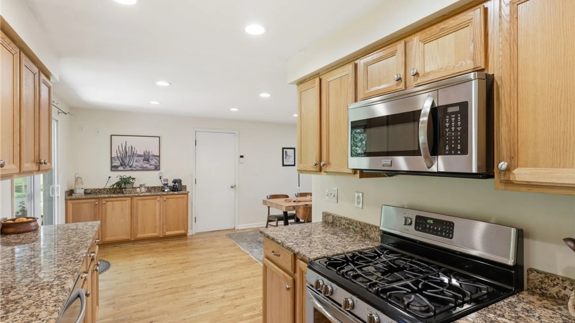 Property at 5 Ronald Circle, Ogden, NY 14559 12