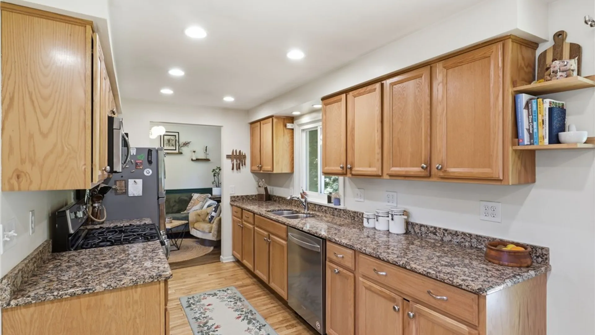 Property at 5 Ronald Circle, Ogden, NY 14559 13