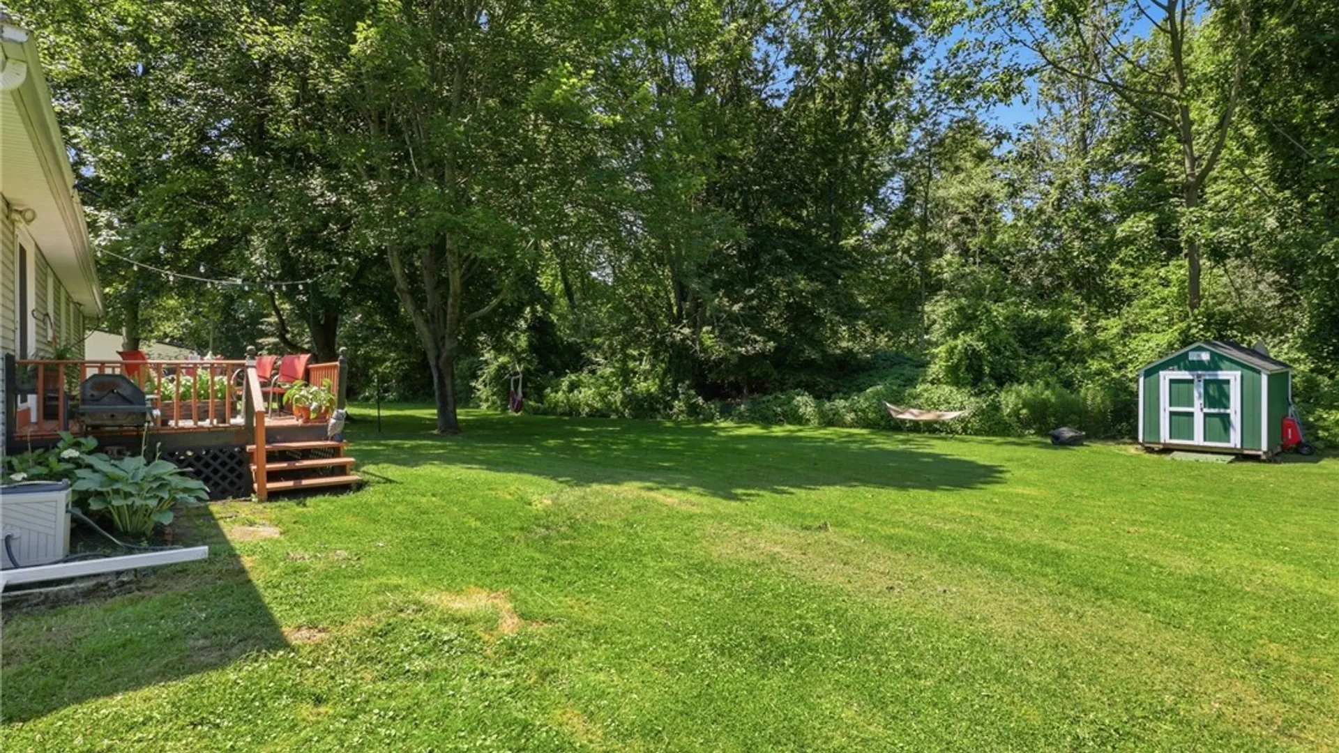 Property at 5 Ronald Circle, Ogden, NY 14559 35