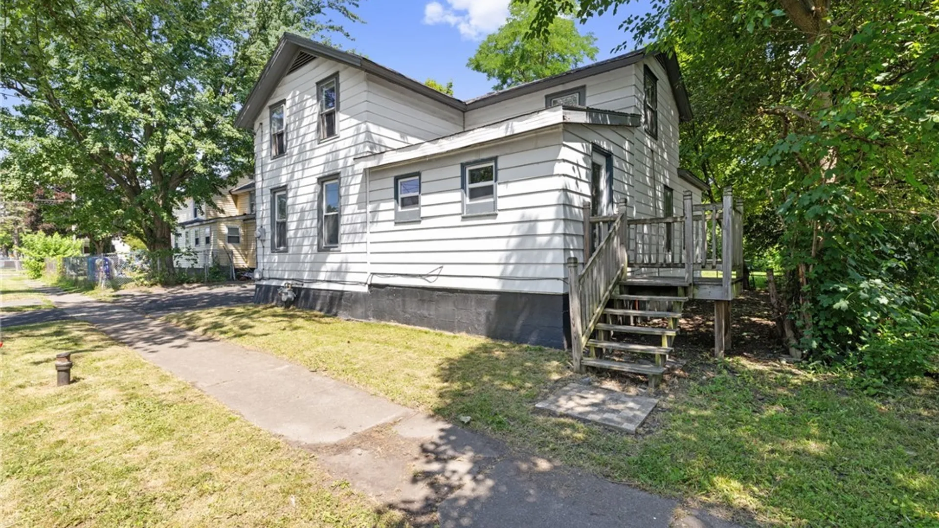 Property at 303 E Ellis Street, DeWitt, NY 13057 2