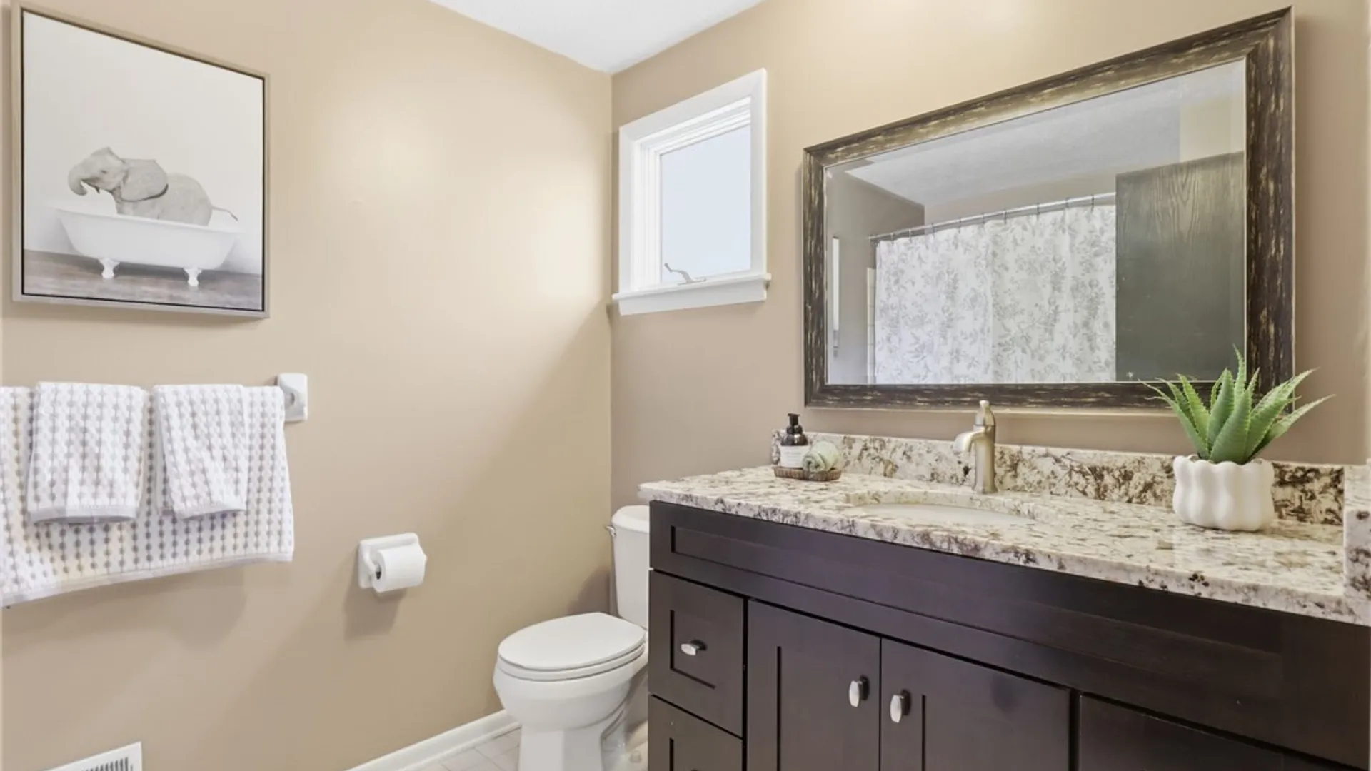 Property at 2 Casimir Circle, Irondequoit, NY 14617 28