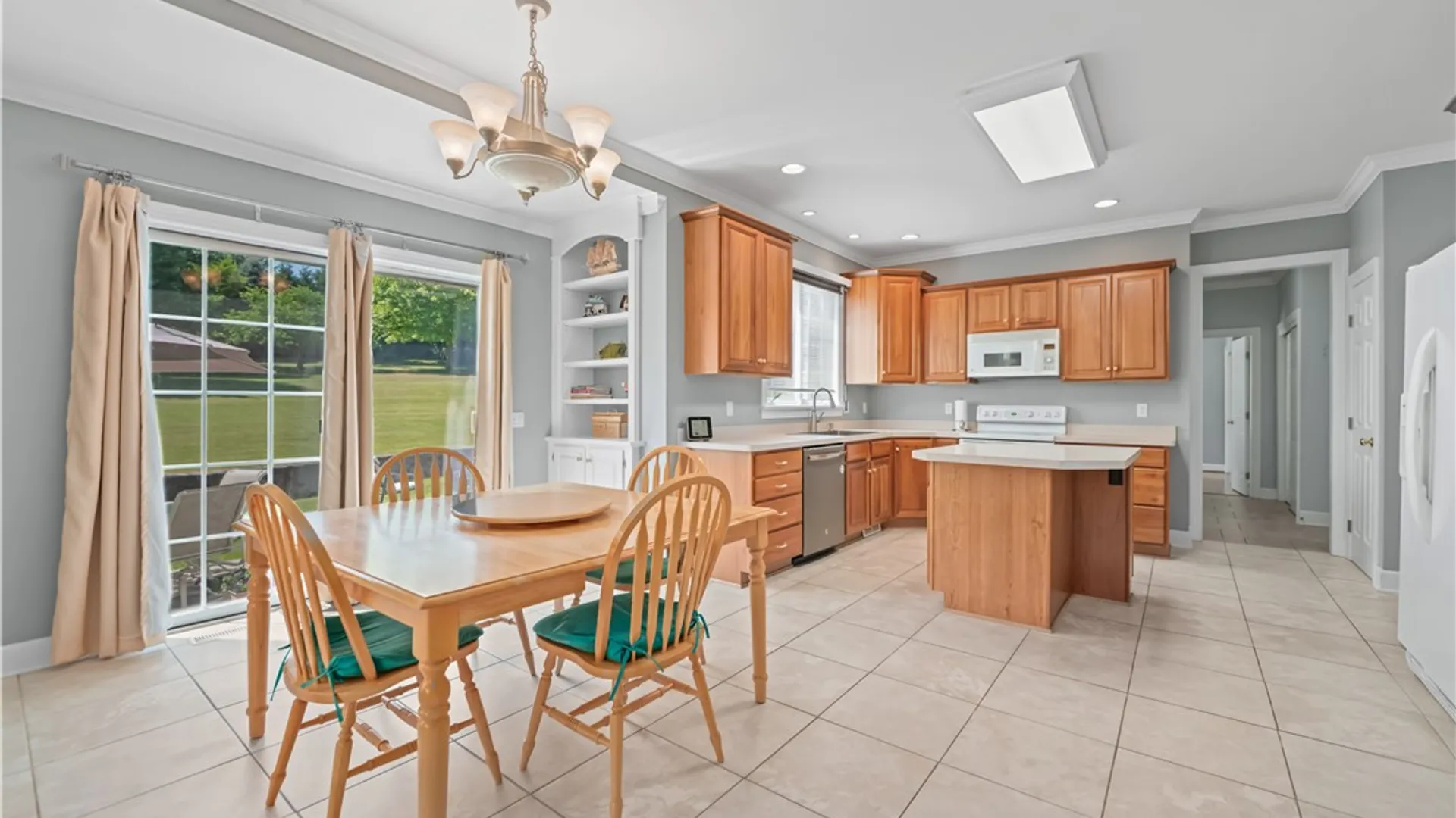 Property at 11 Lanaray Park, Perinton, NY 14450 23