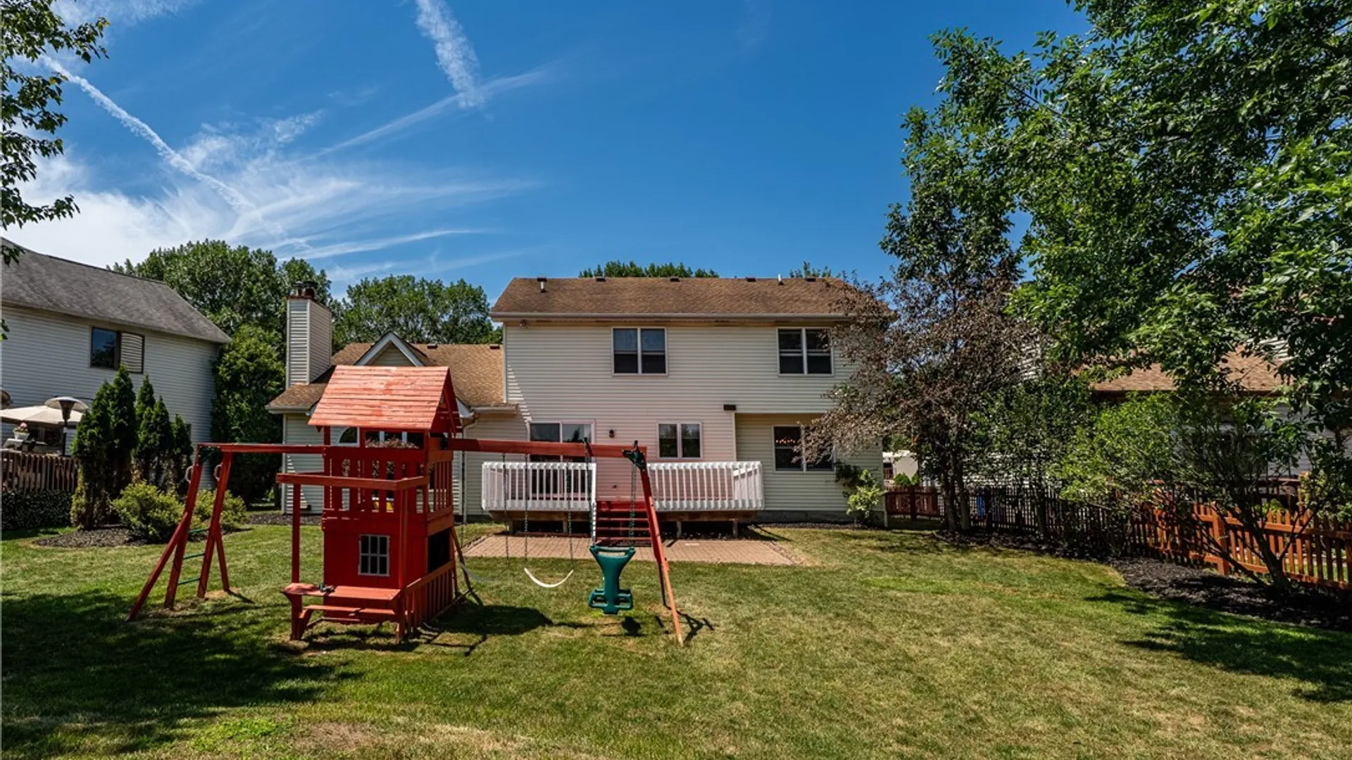 Property at 2 Meadow Spring Court, Amherst, NY 14051 42